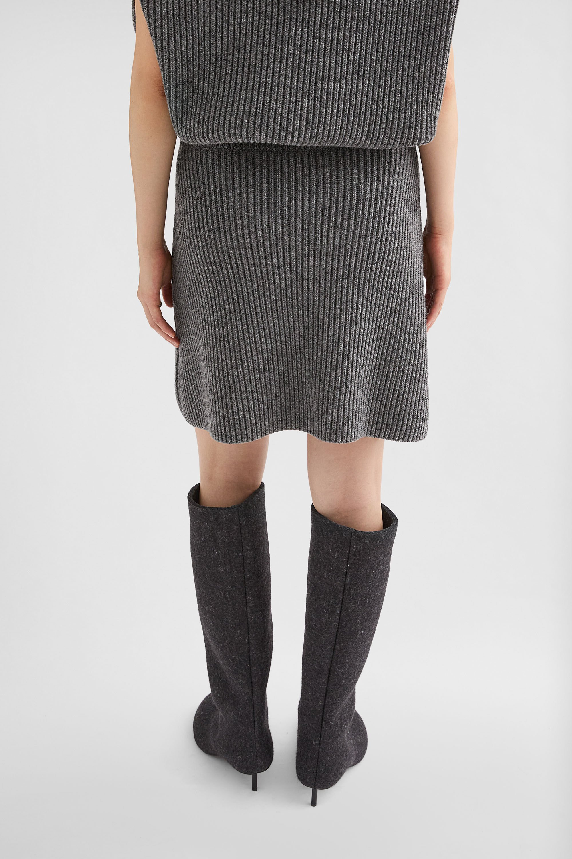 Wool Knit Mini Skirt - 3