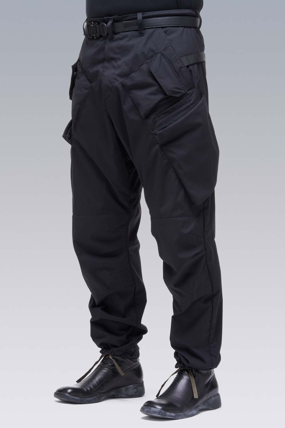 P24A-E Encapsulated Nylon Articulated BDU Trouser Black - 22