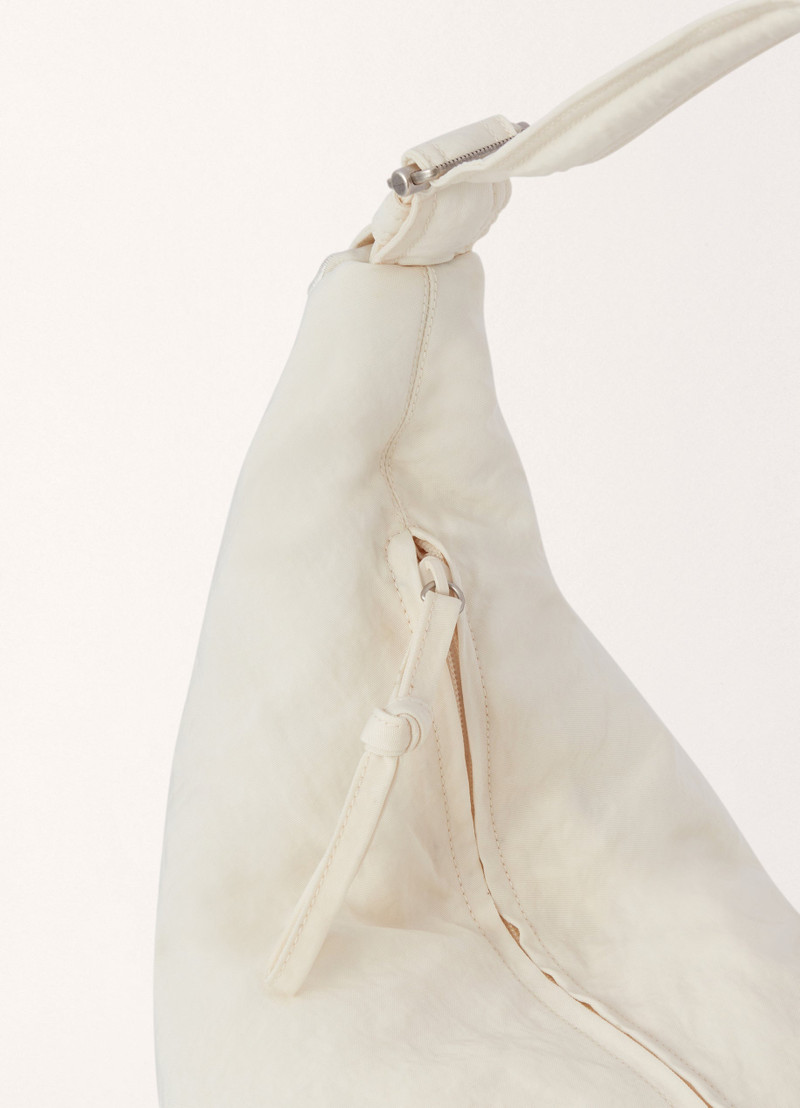 SOFT GAME BAG
NYLON CANVAS 4