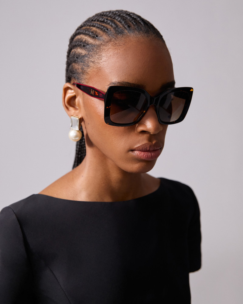 CAROLINA HERRERA Oversized Sunglasses With Contrast Temples outlook