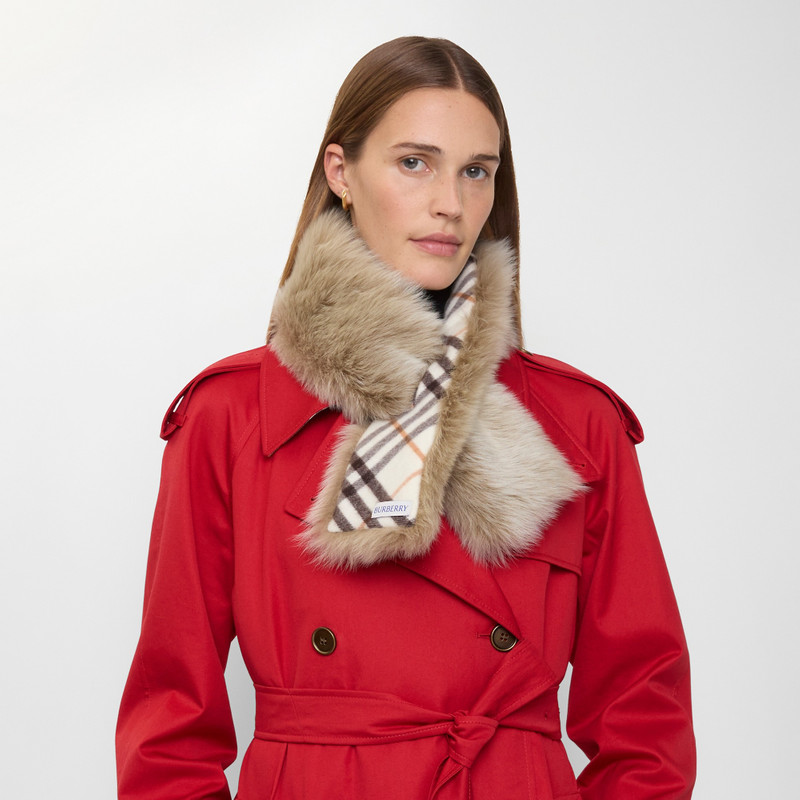 Burberry Reversible Shearling Scarf outlook