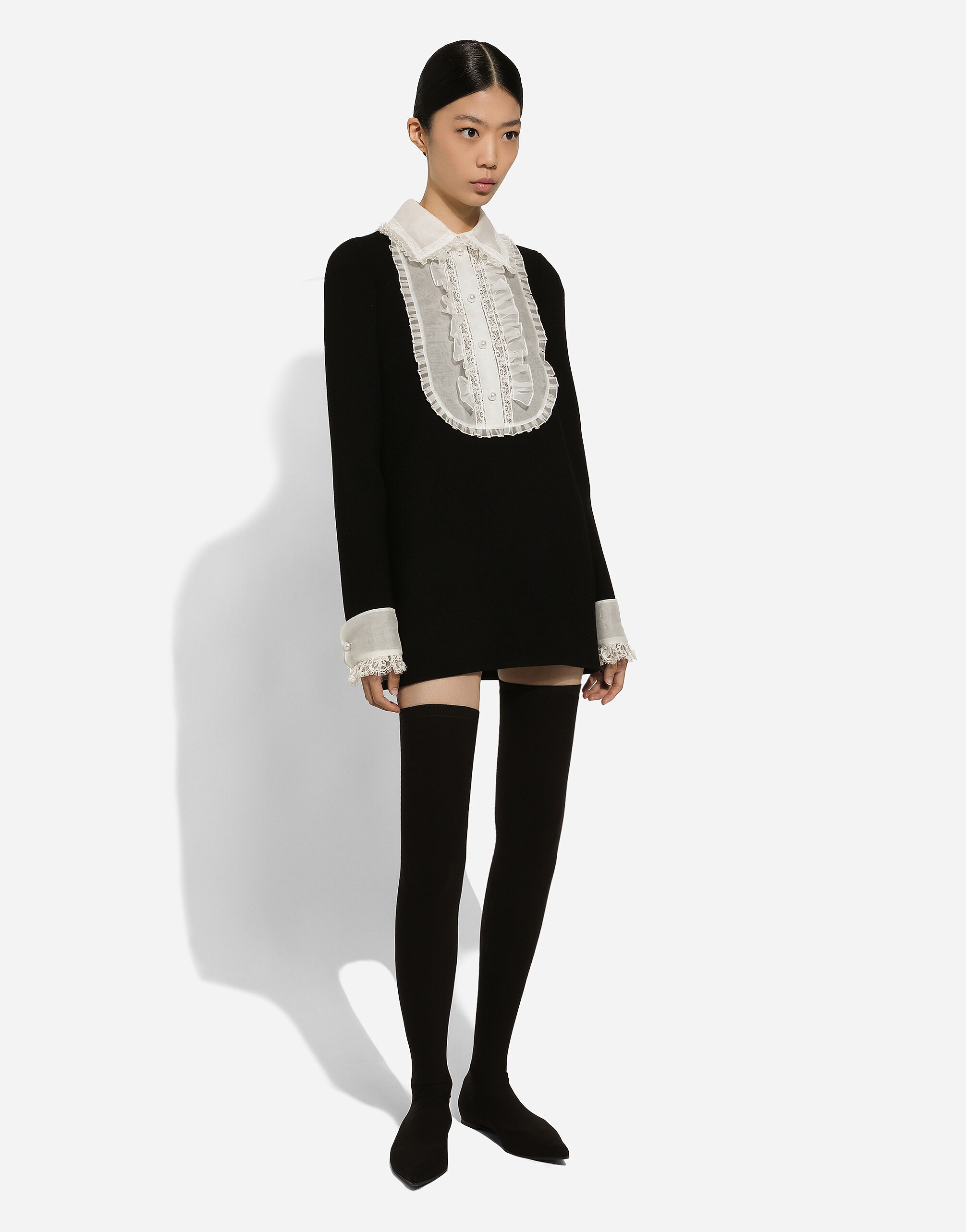 Short wool crepe dress with organza shirt front - 3