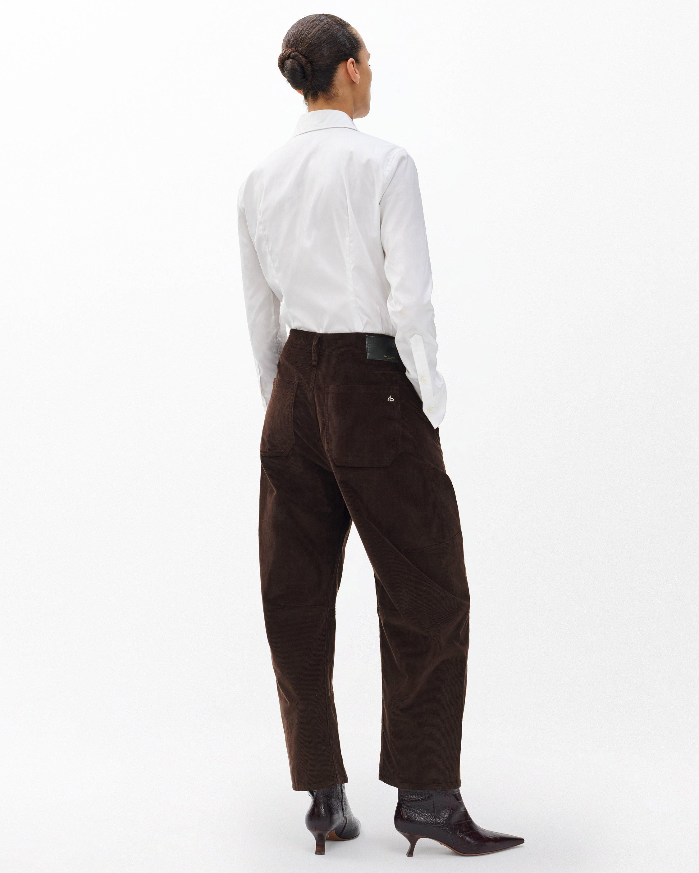 Charlie Ankle Barrel Corduroy Pants
Stretch Corduroy in Dark Brown - 6