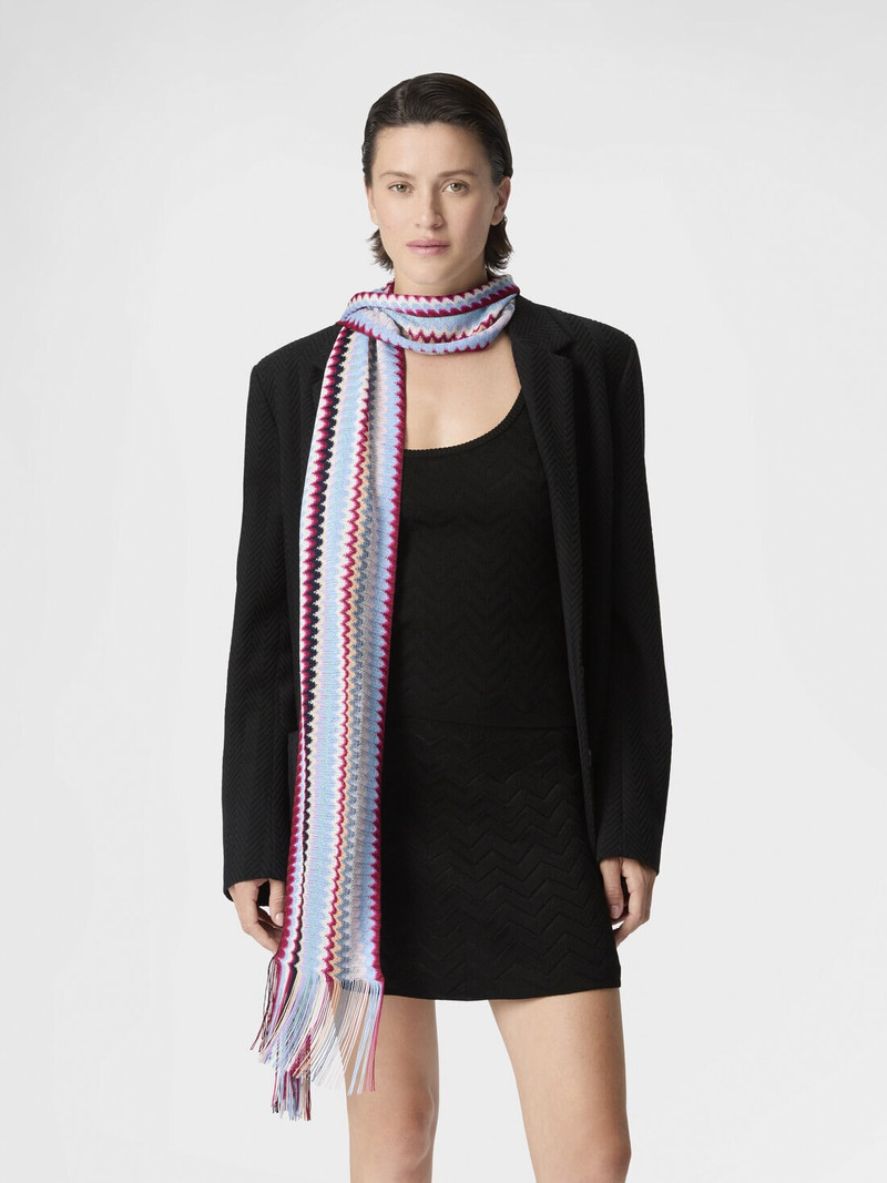 Viscose scarf with fringes and zigzag motif 3