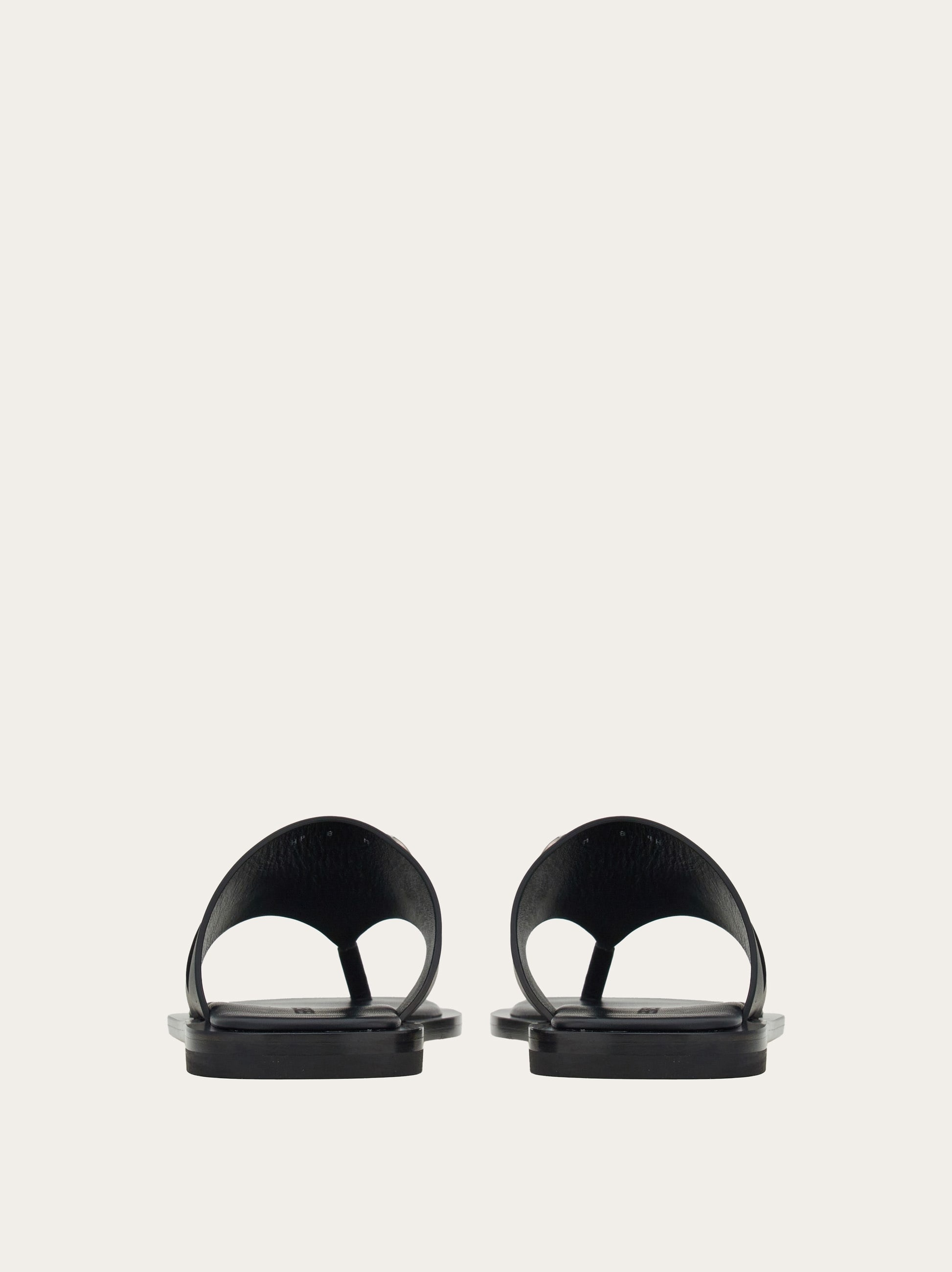 Sandal with Gancini ornament - 3