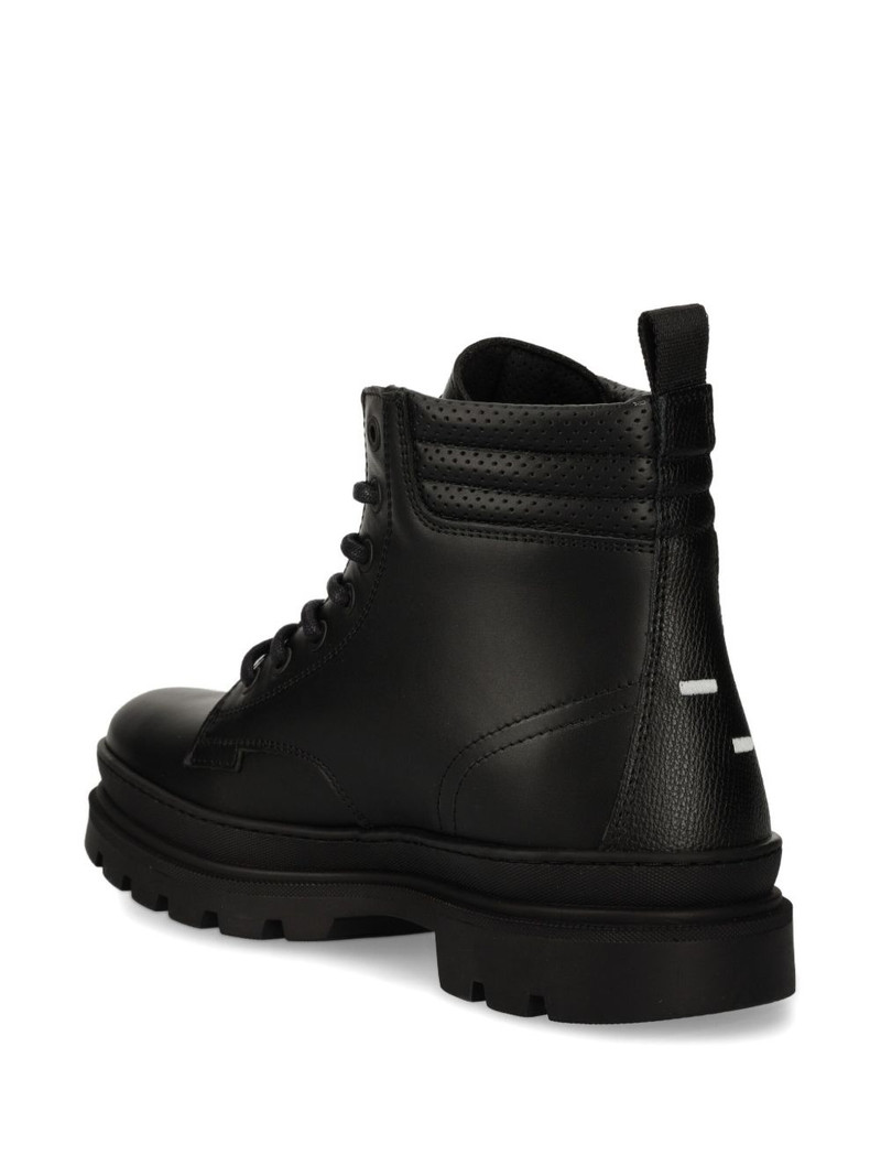 Josh boots 3