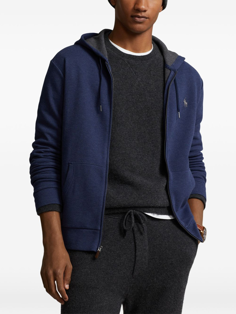 zip-up hoodie 3