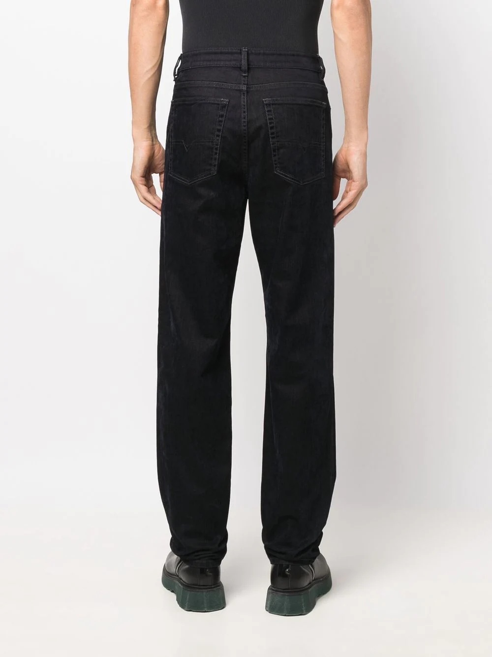 logo-patch straight-leg jeans - 4