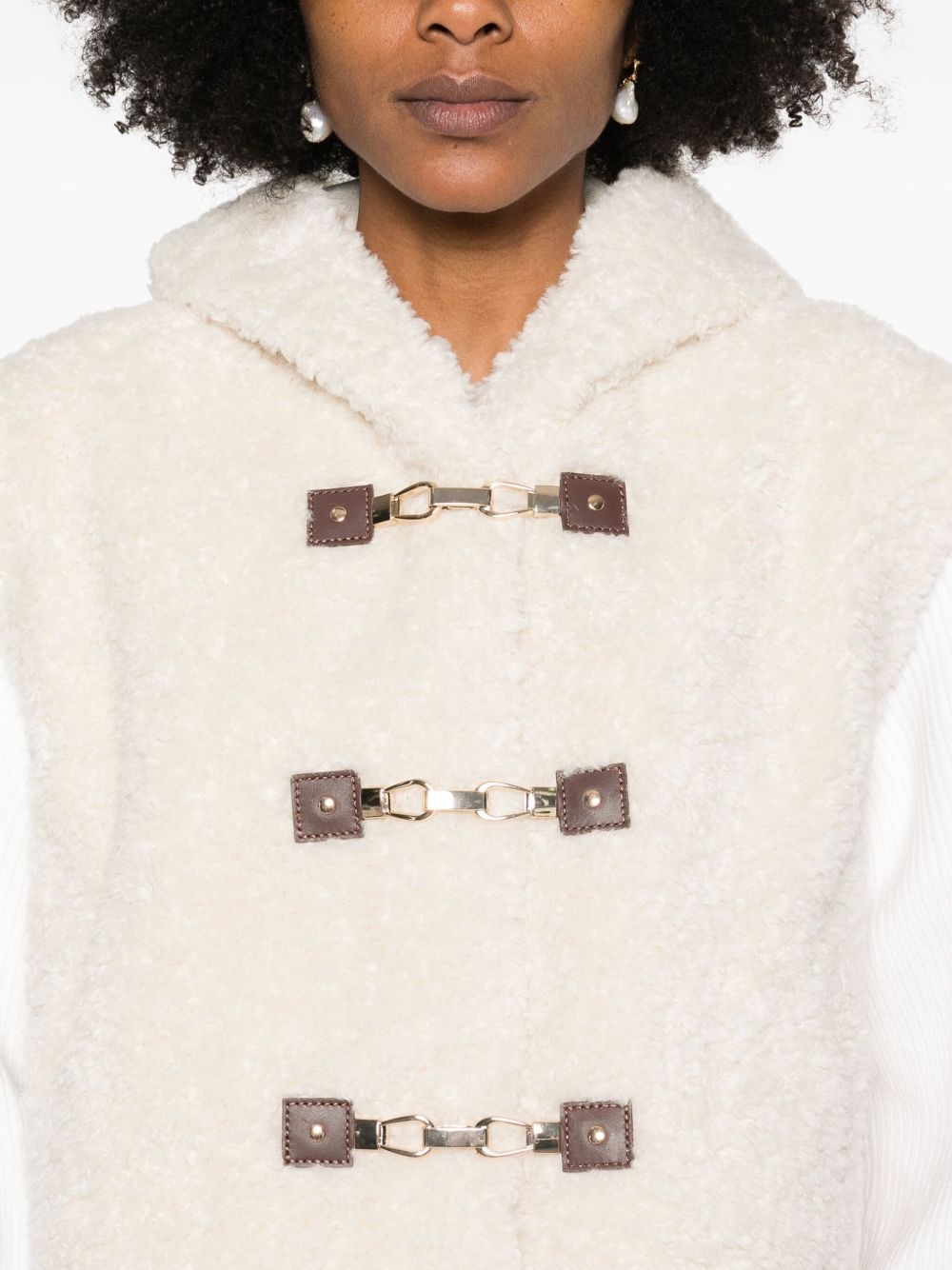 detachable-sleeves jacket - 5