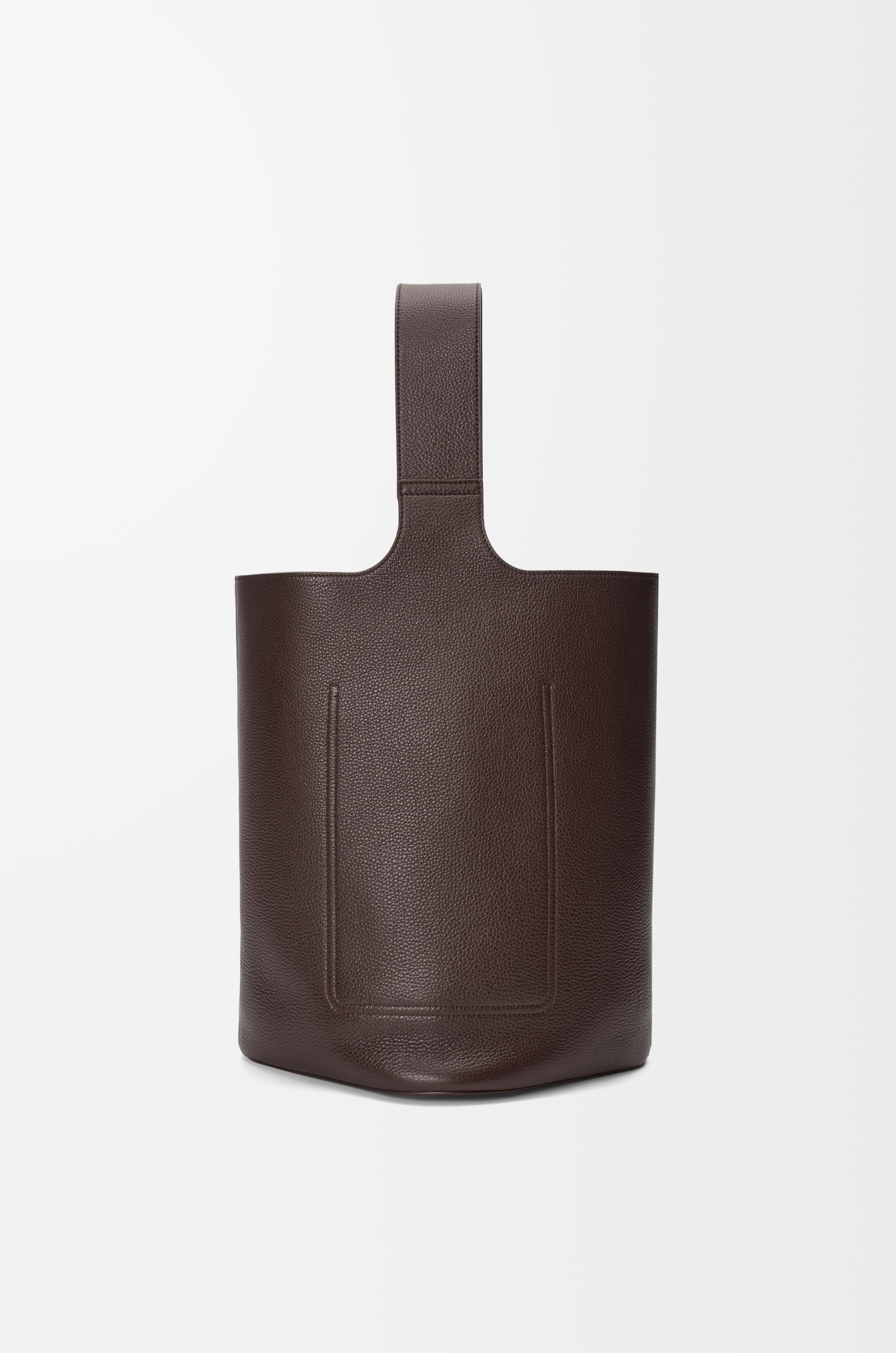 Large Pebble bucket in supple grained calfskin - 4