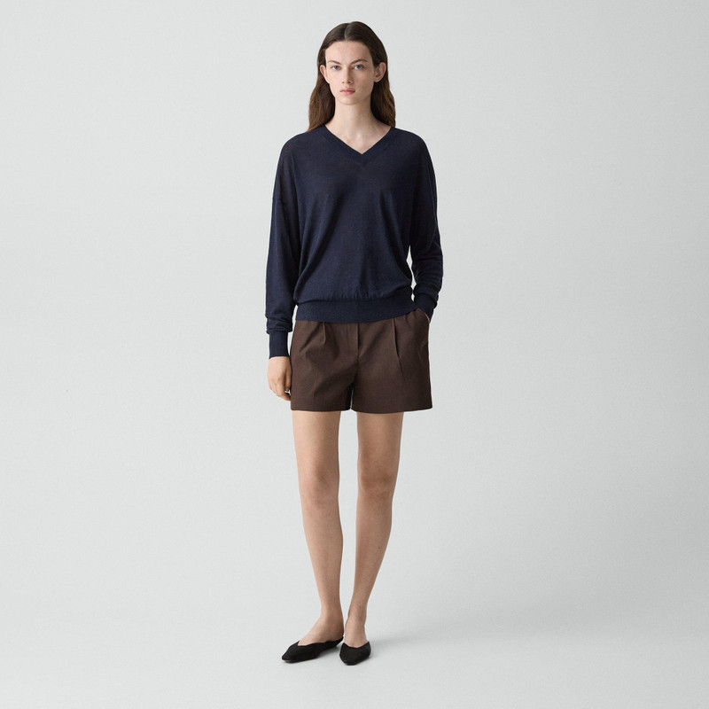 Theory Oversized V-Neck Sweater in Linen Knit outlook