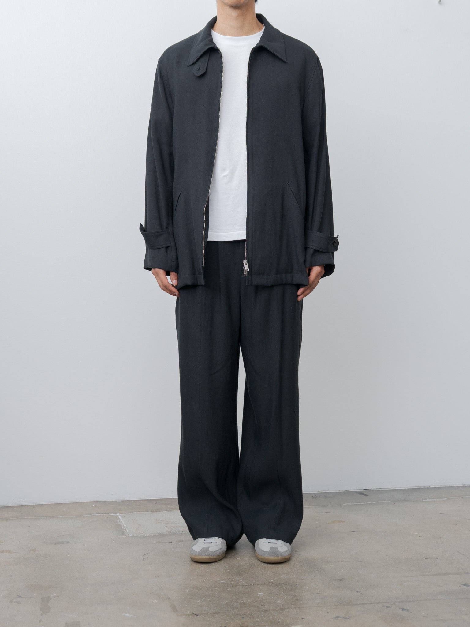 Linen Acetate Front Gather Wide Trousers - Black - 2