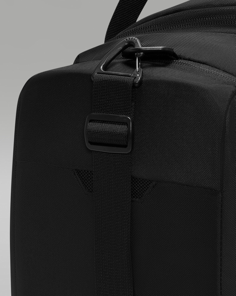 Jordan Element Duffel (68.8L) 7
