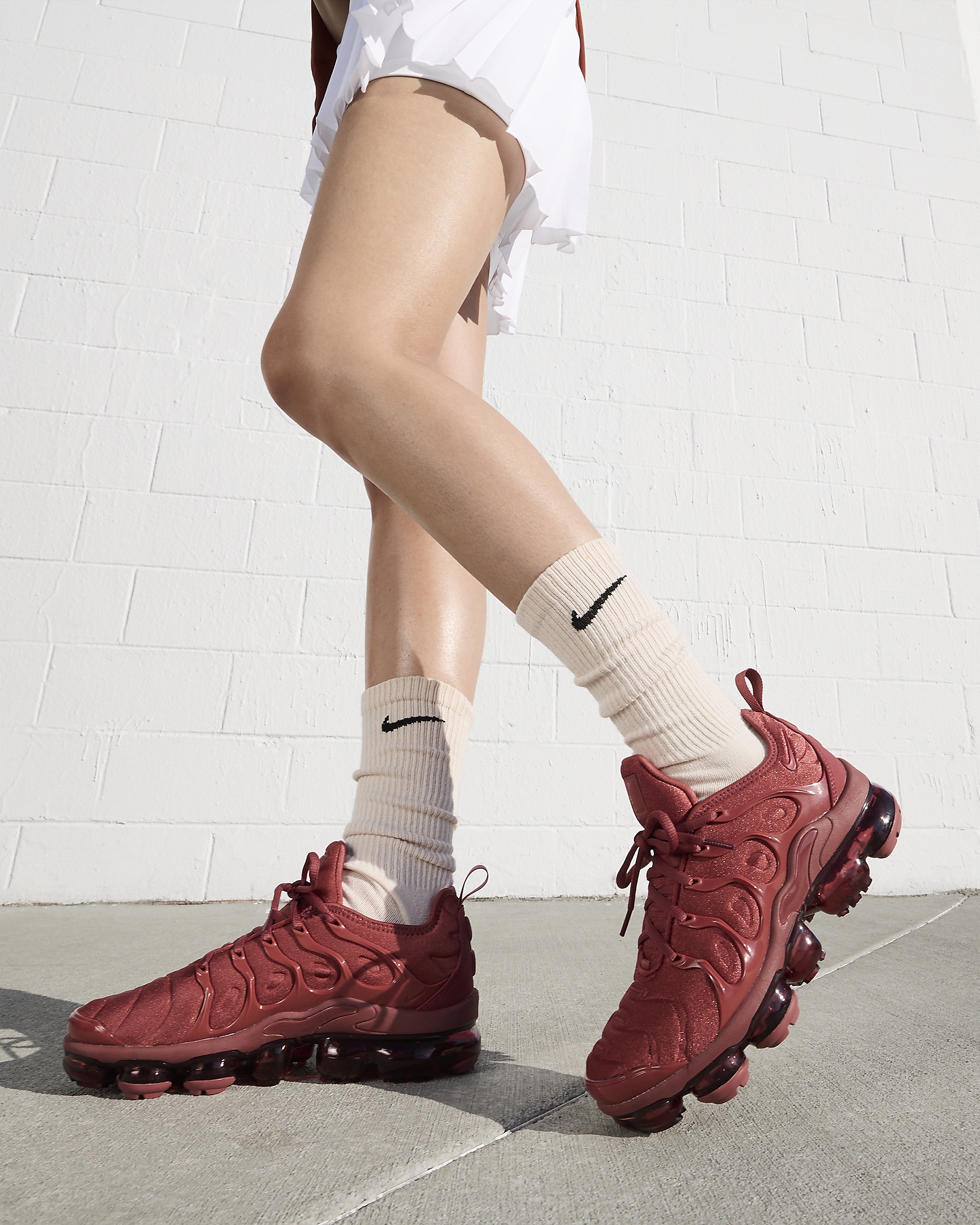 Foot Nike Red Vapormax Plus Children's Sneakers Nike Air Vapormax Plus