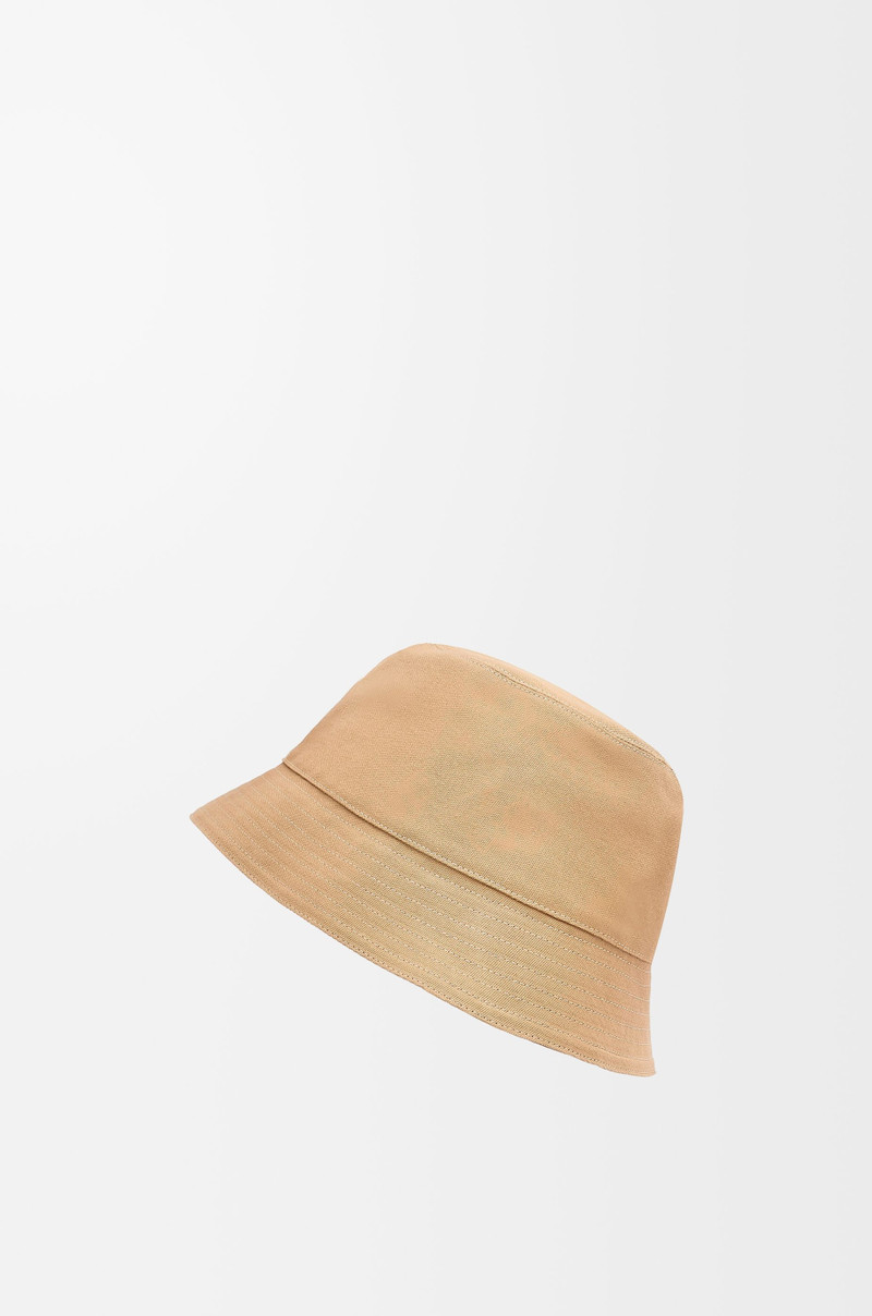 Bucket hat in canvas and calfskin 3