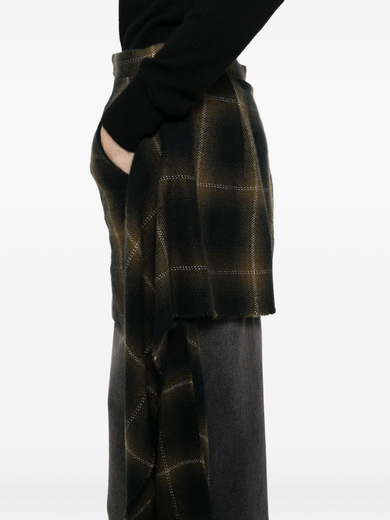 checked skirt 5