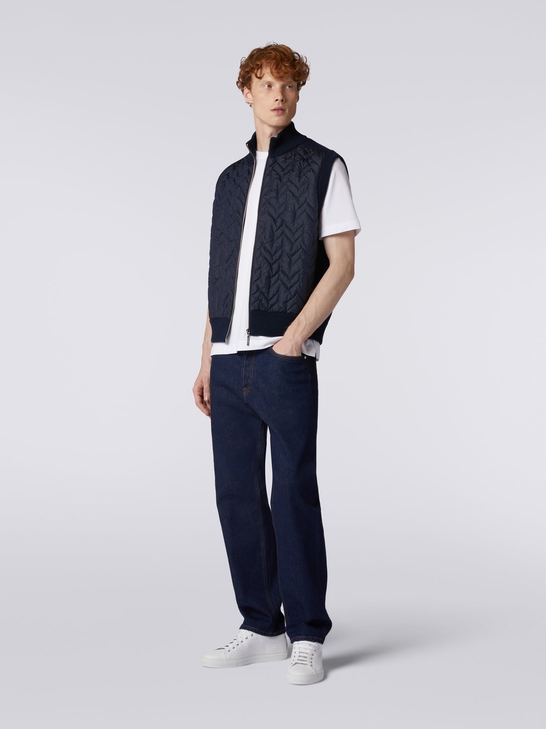 Zigzag stitched waistcoat with knitted back and piping - 3