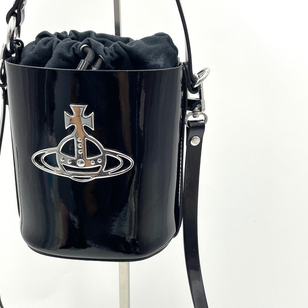 Vivienne - Vivienne Westwood Black Patent Daisy Drawstring Bucket Bag Small - 8