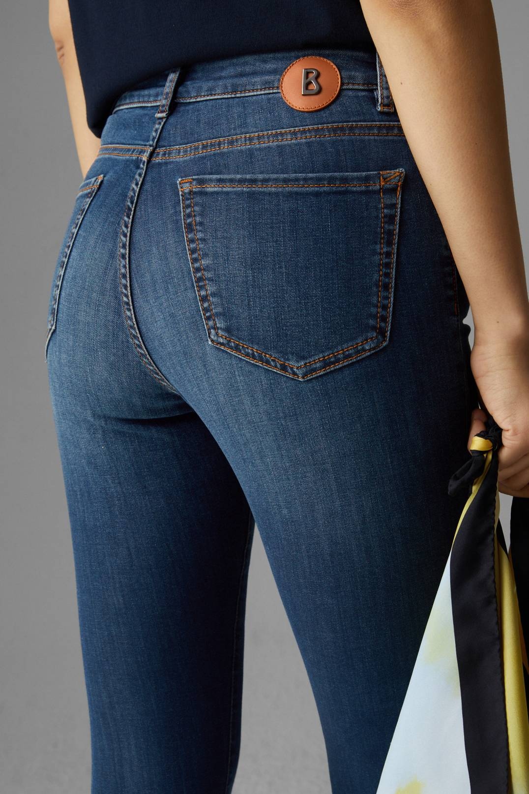 JULIE 7/8 SLIM FIT JEANS IN DENIM BLUE - 5