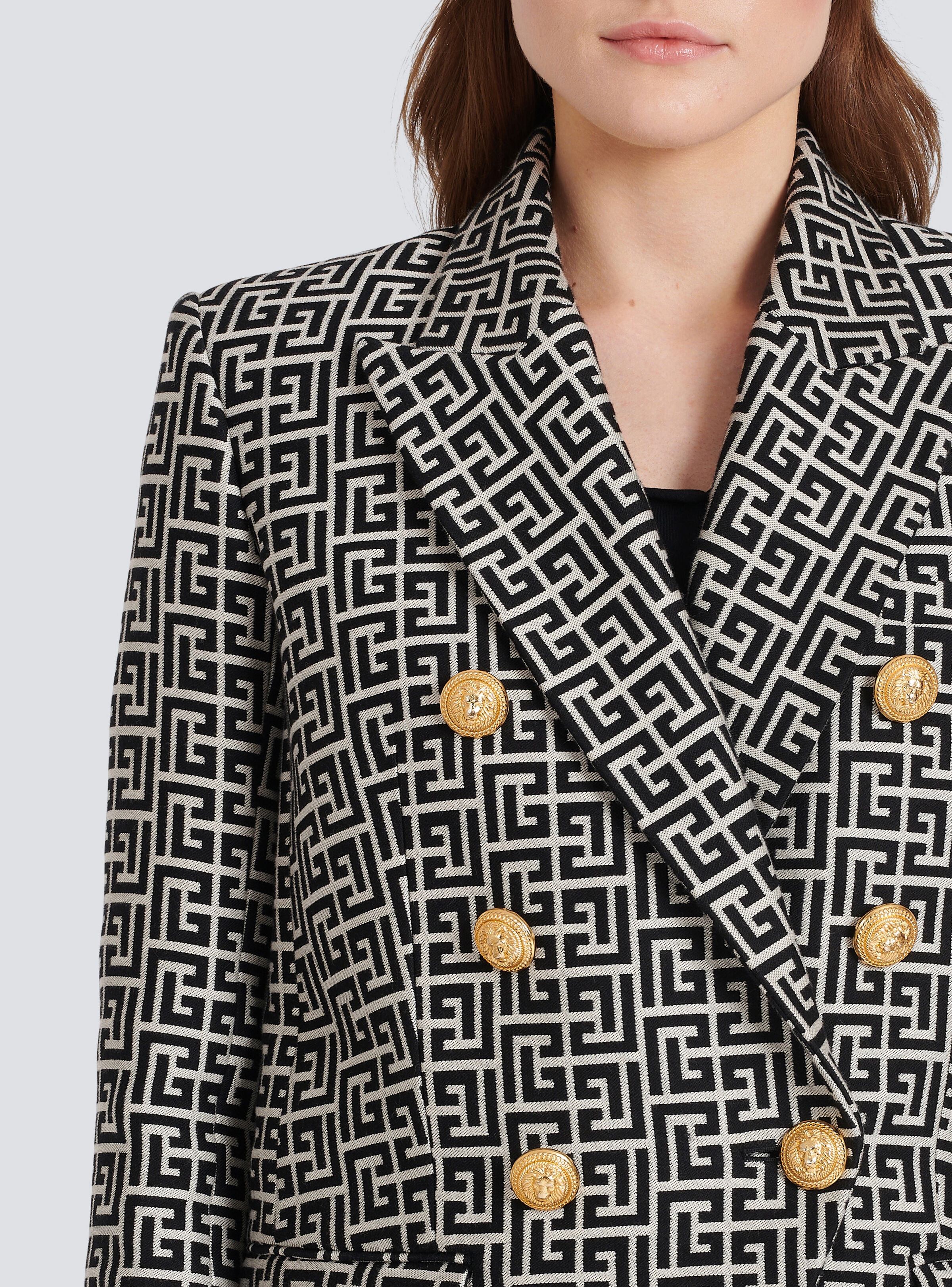 Double-buttoned jacquard jacket - 7
