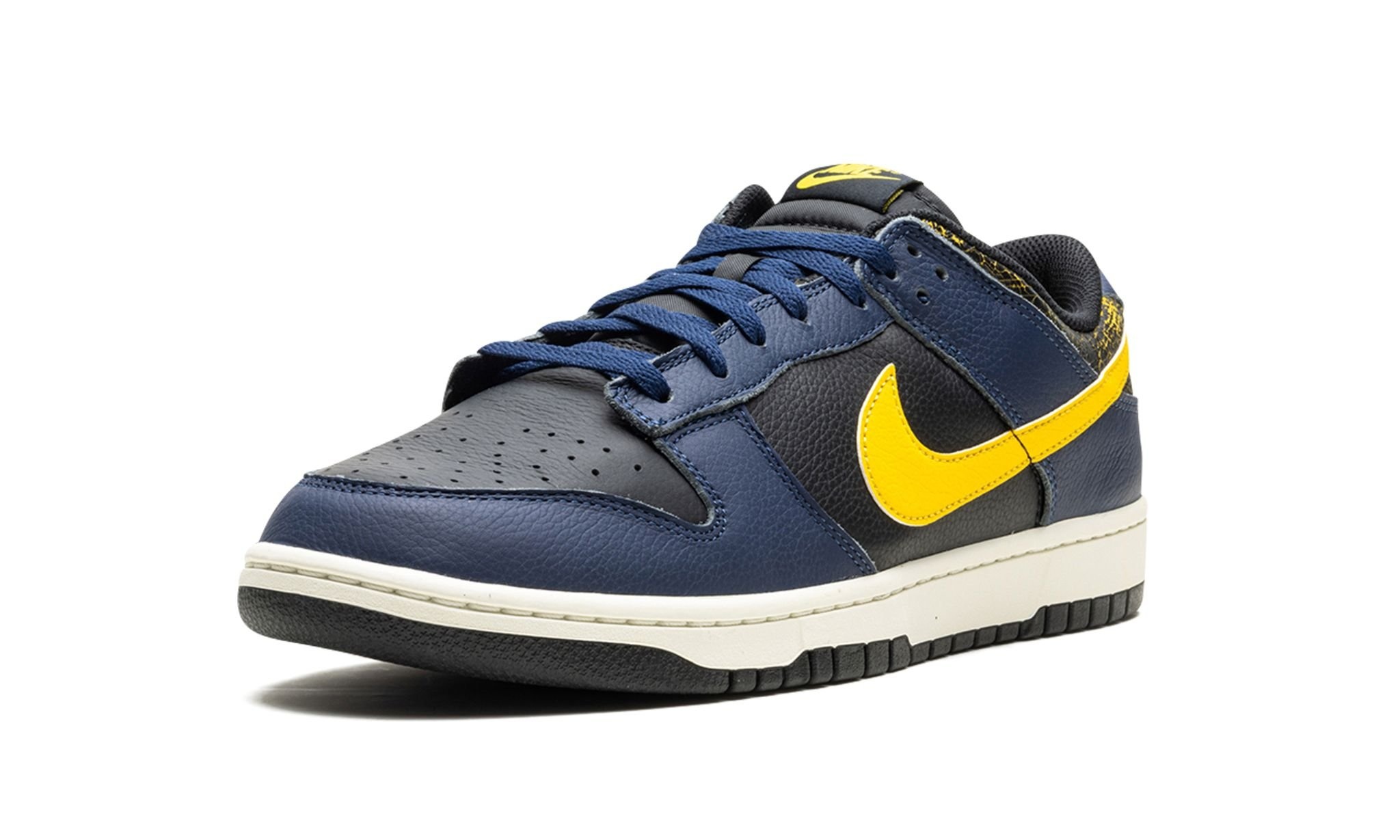 Dunk Low Vintage "Michigan" - 4
