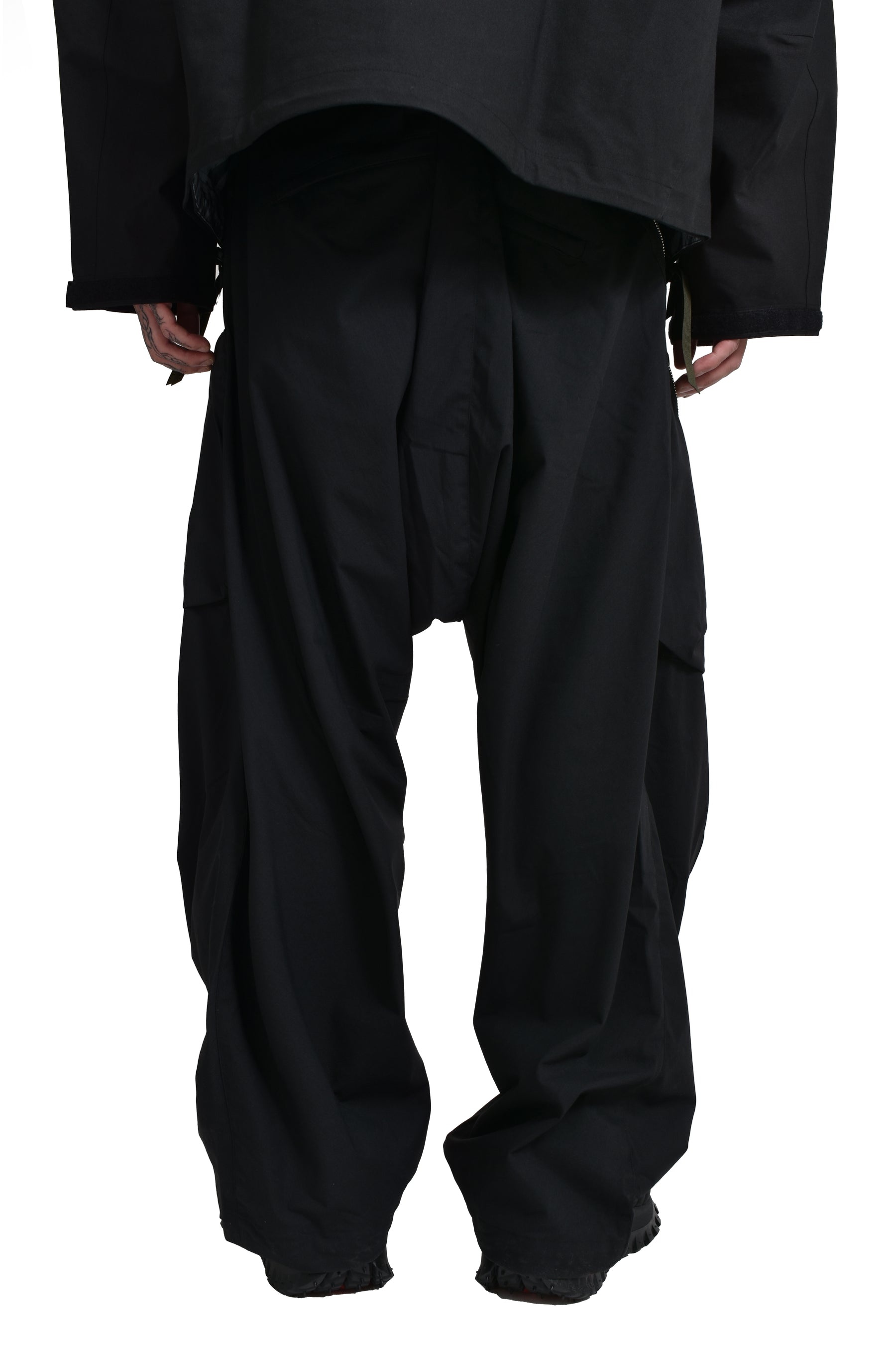 ENCAPSULATED NYLON ULTRAWIDE DRAWCORD CARGO TROUSER GEN. 1 (P30AL-E) / BLK - 2