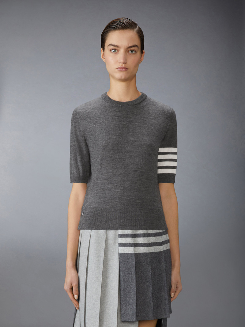 Thom Browne FINE MERINO WOOL 4-BAR TEE outlook