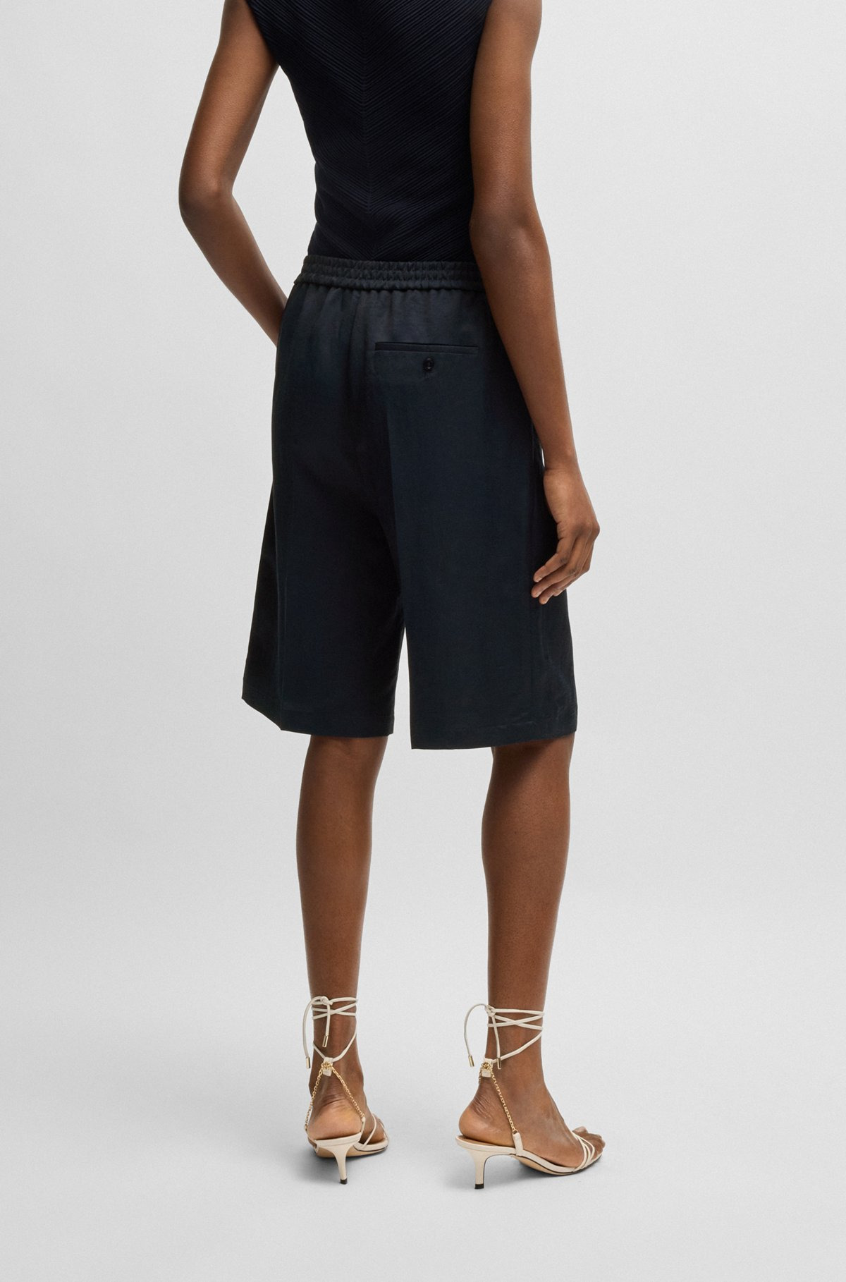 RELAXED-FIT SHORTS WITH WIDE LEG - 4