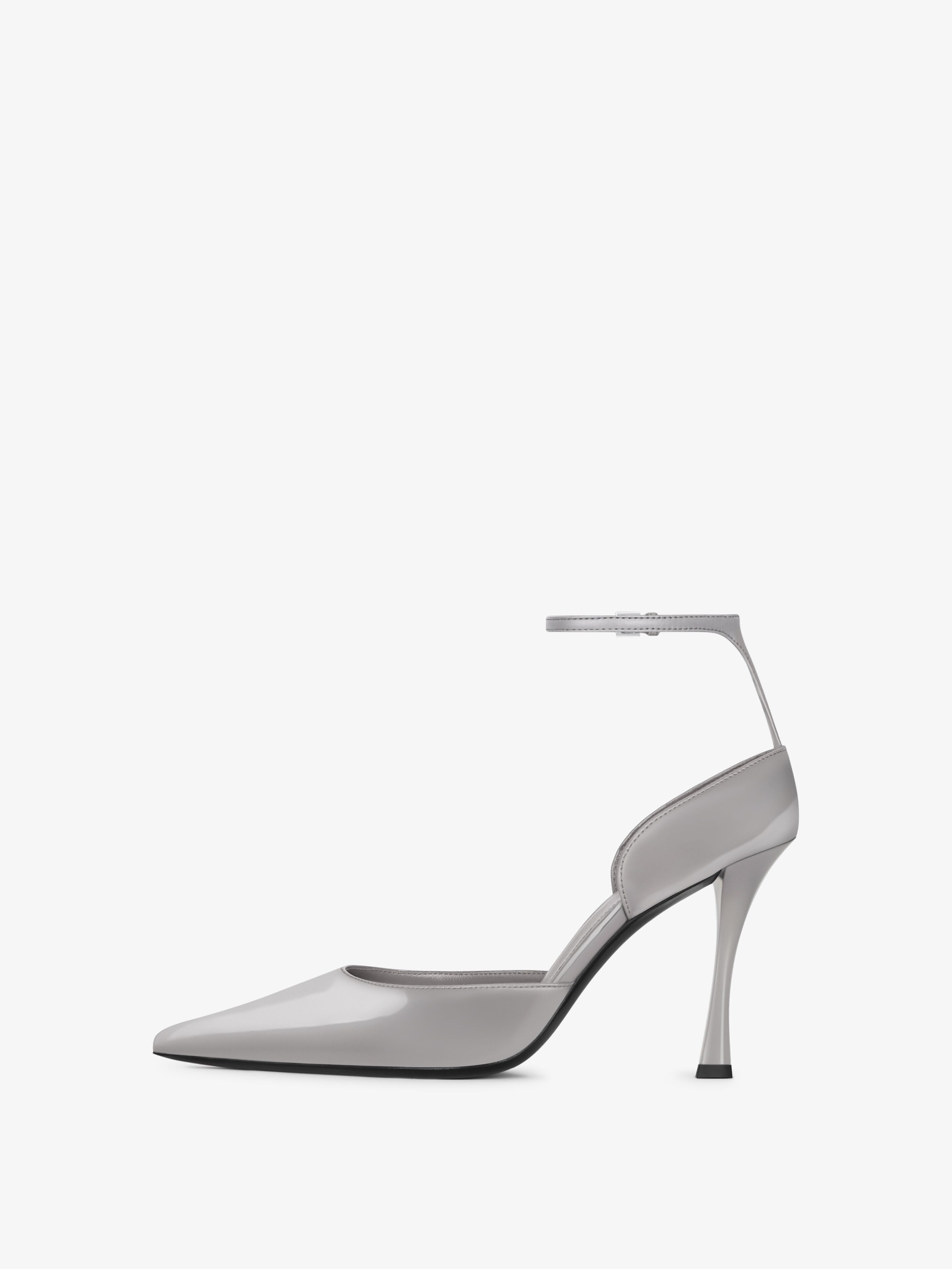 SHOW PUMPS IN LEATHER WITH STOCKINGS - 4