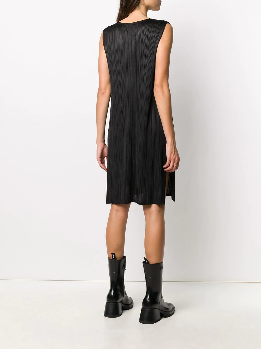 pleated V-neck dress - 4