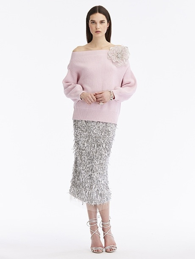 Oscar de la Renta OFF SHOULDER FLORAL APPLIQUÉ PULLOVER outlook