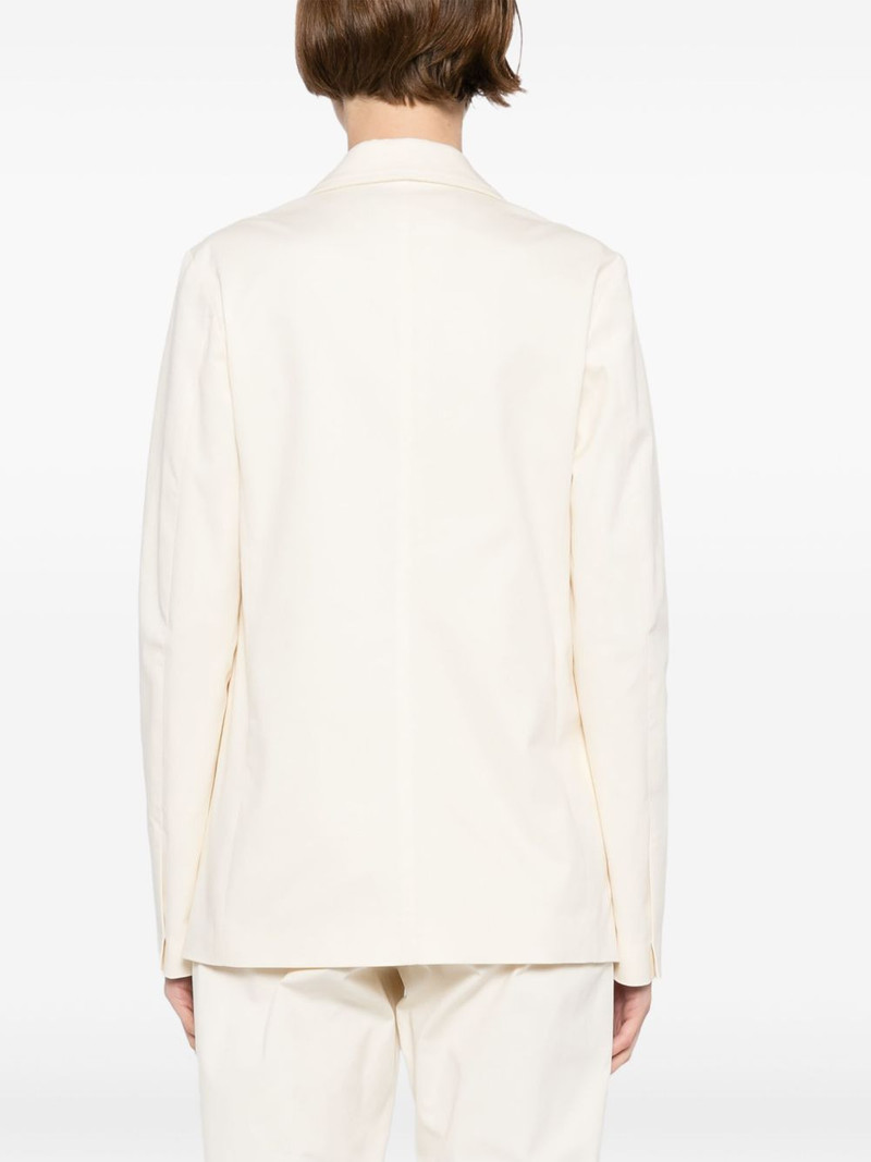 single-breasted blazer 4