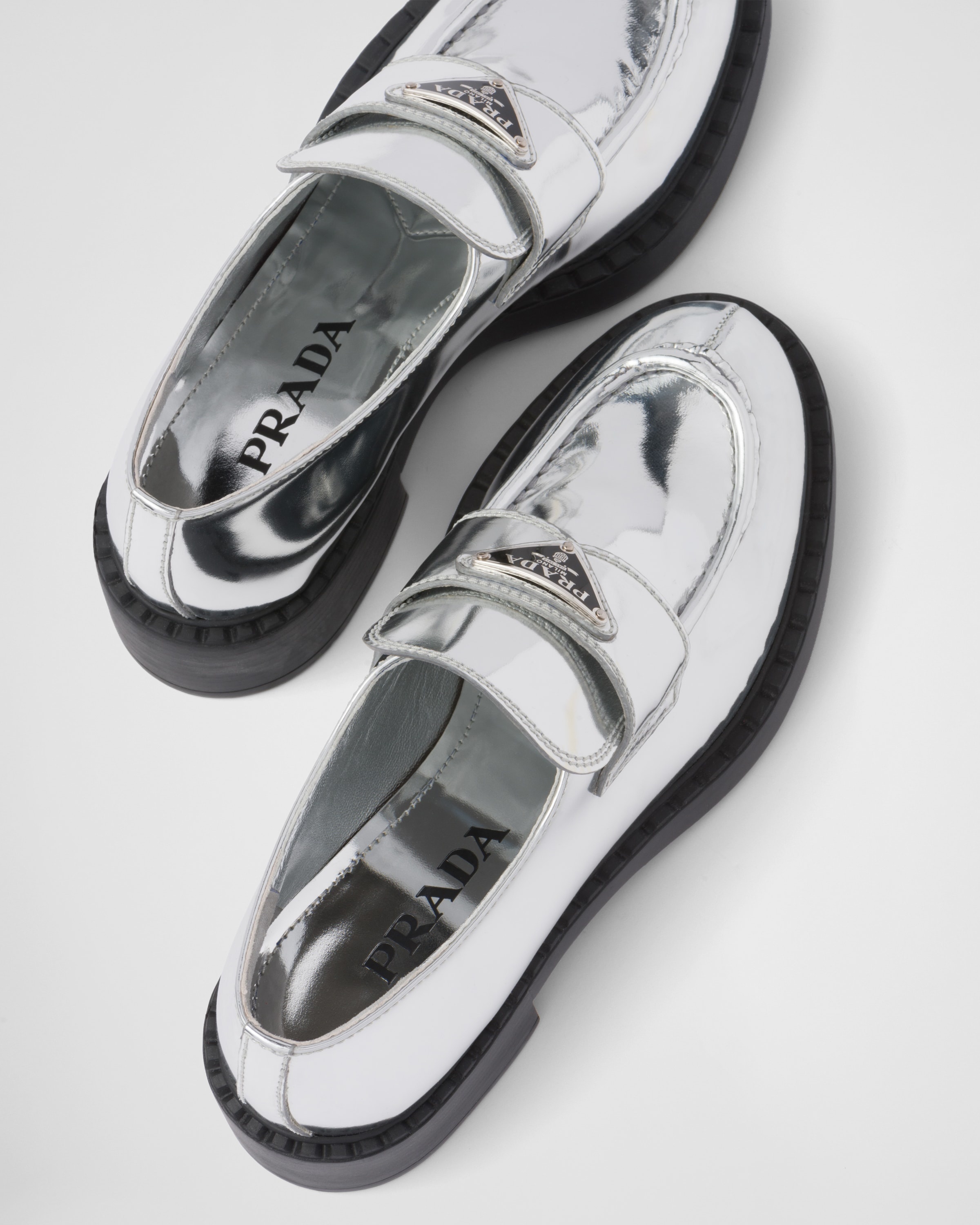 Metallic leather loafers - 6