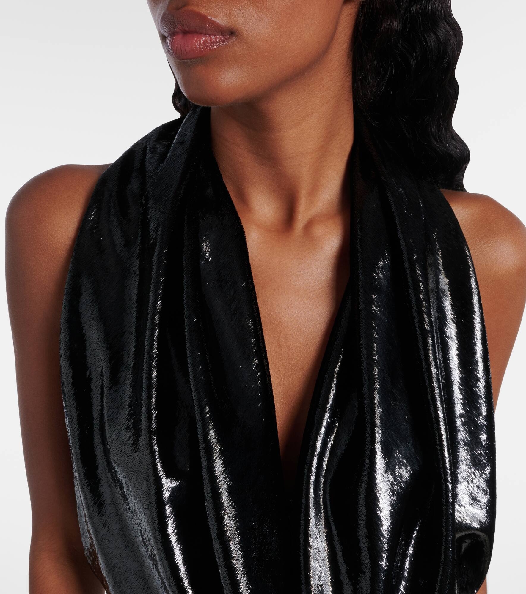 Halterneck velvet gown - 4