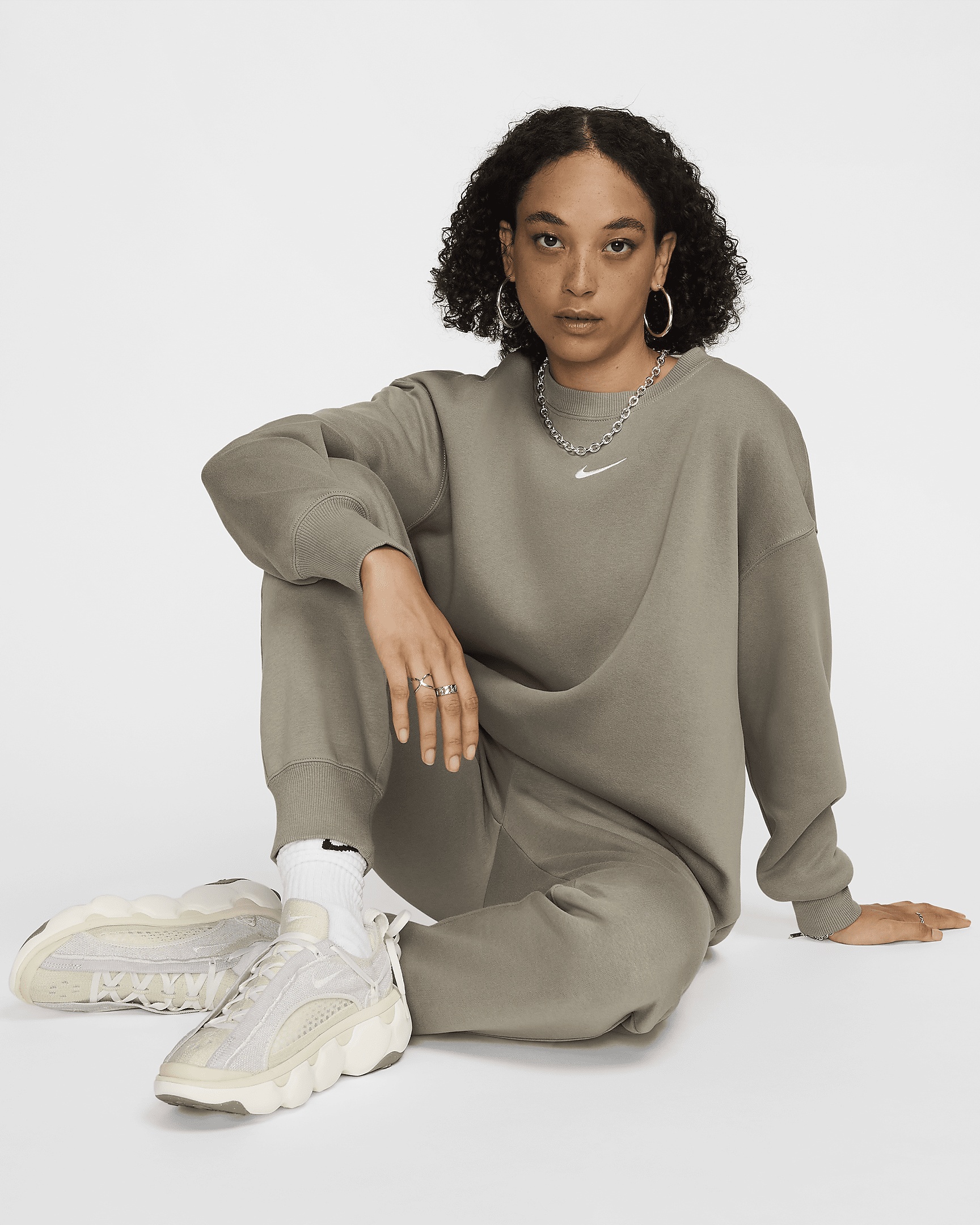 Nike Sportswear Phoenix Fleece Women's Oversized Crew-Neck Sweatshirt - 6