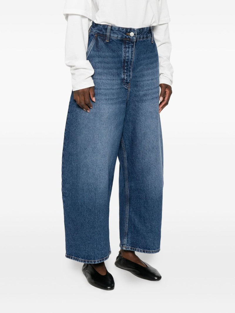 wide-leg jeans 3
