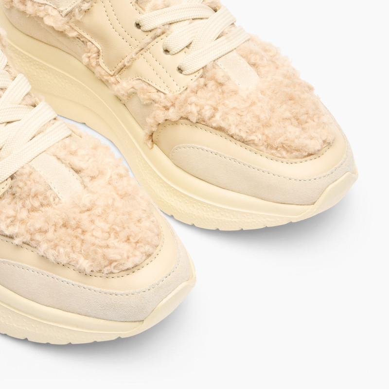 Mia Sneaker 5