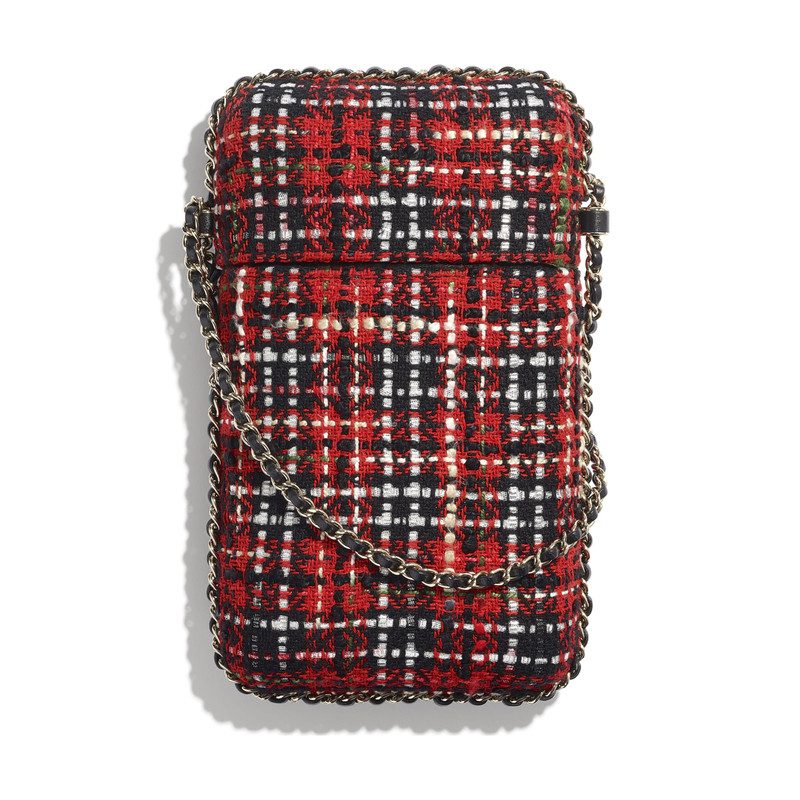 CHANEL Clutch with Chain outlook