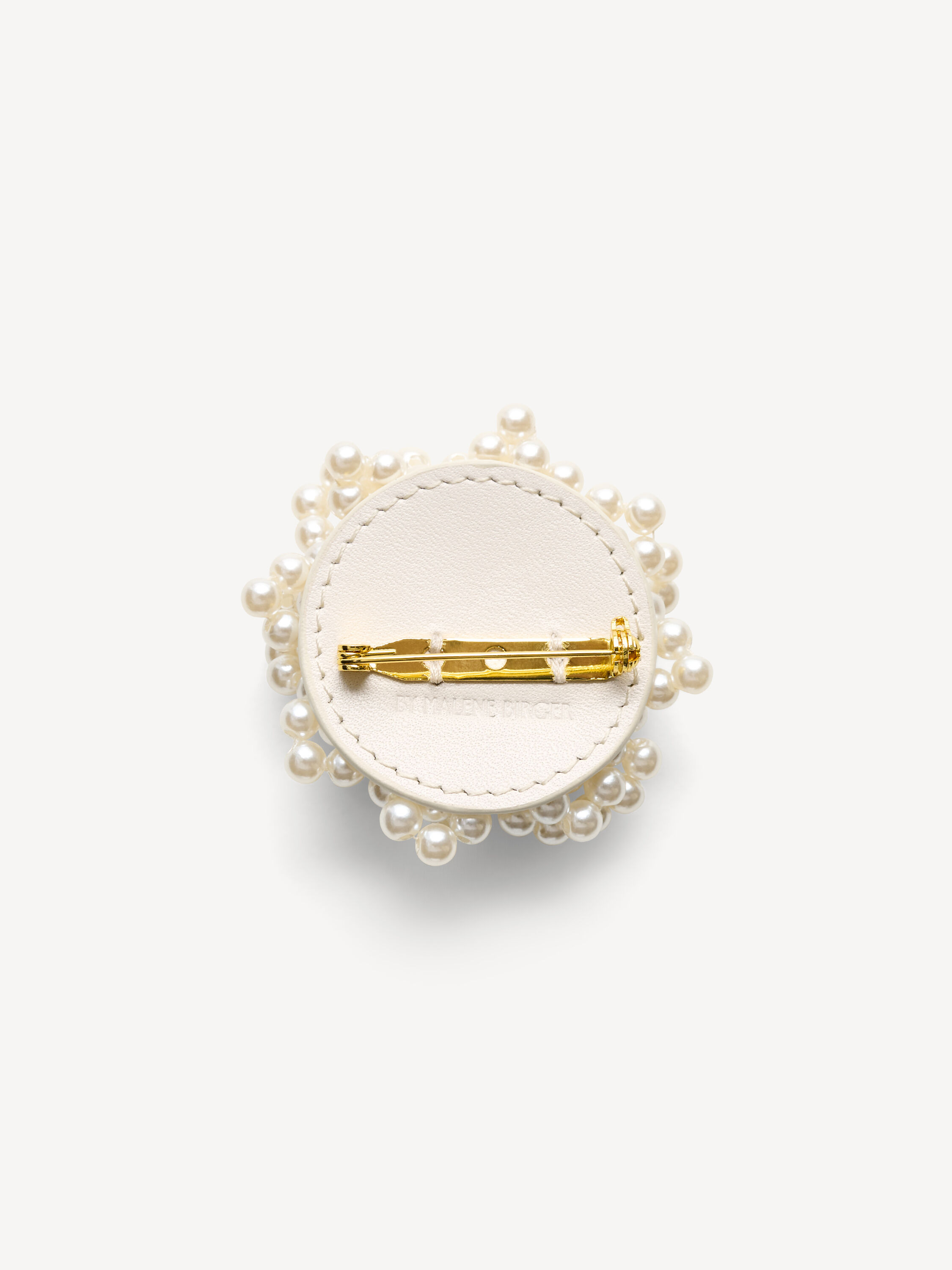 Helea brooch - 3