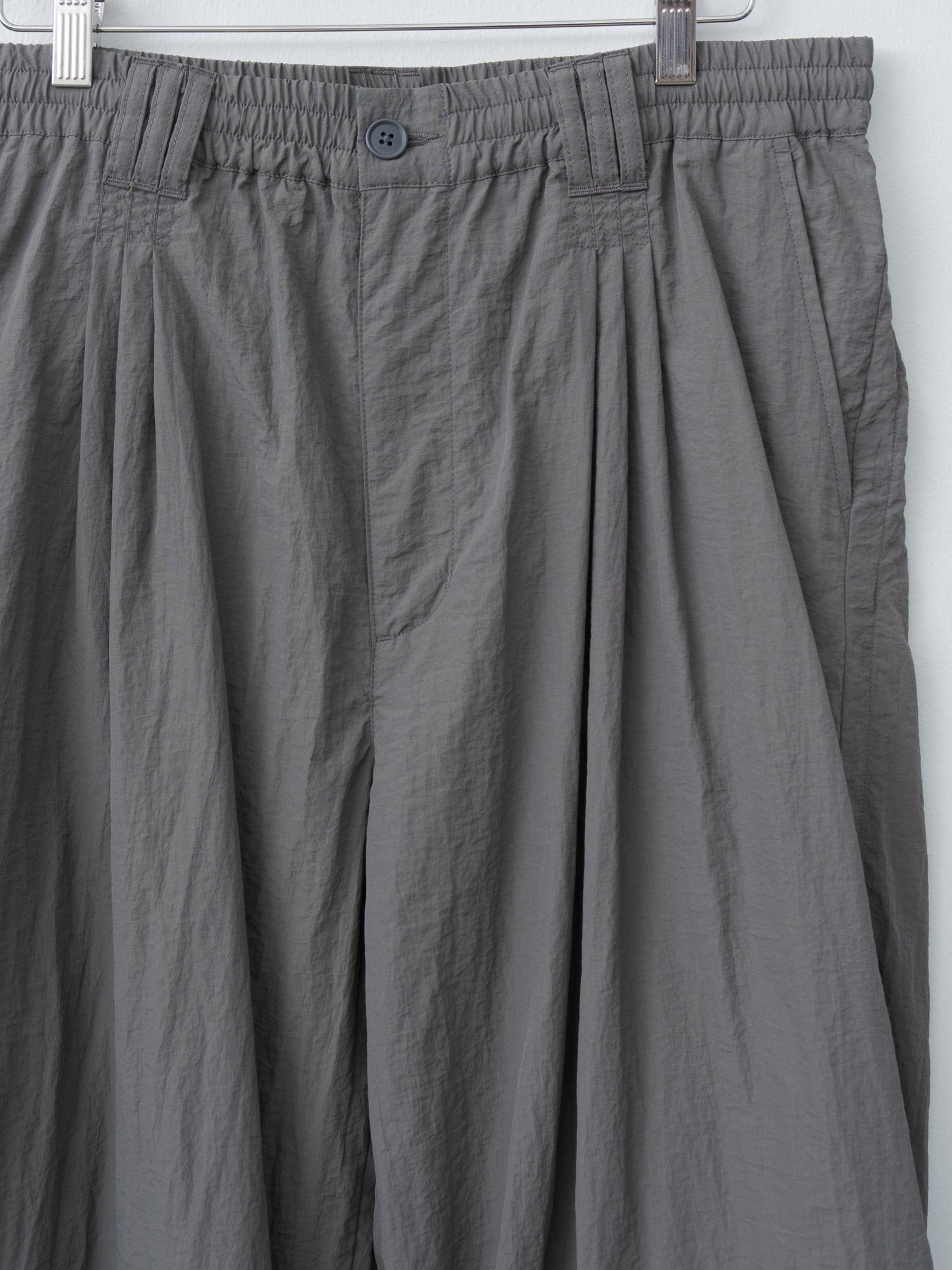 YOKE Nylon Pleated Easy Trousers - Charcoal Khaki | namushop