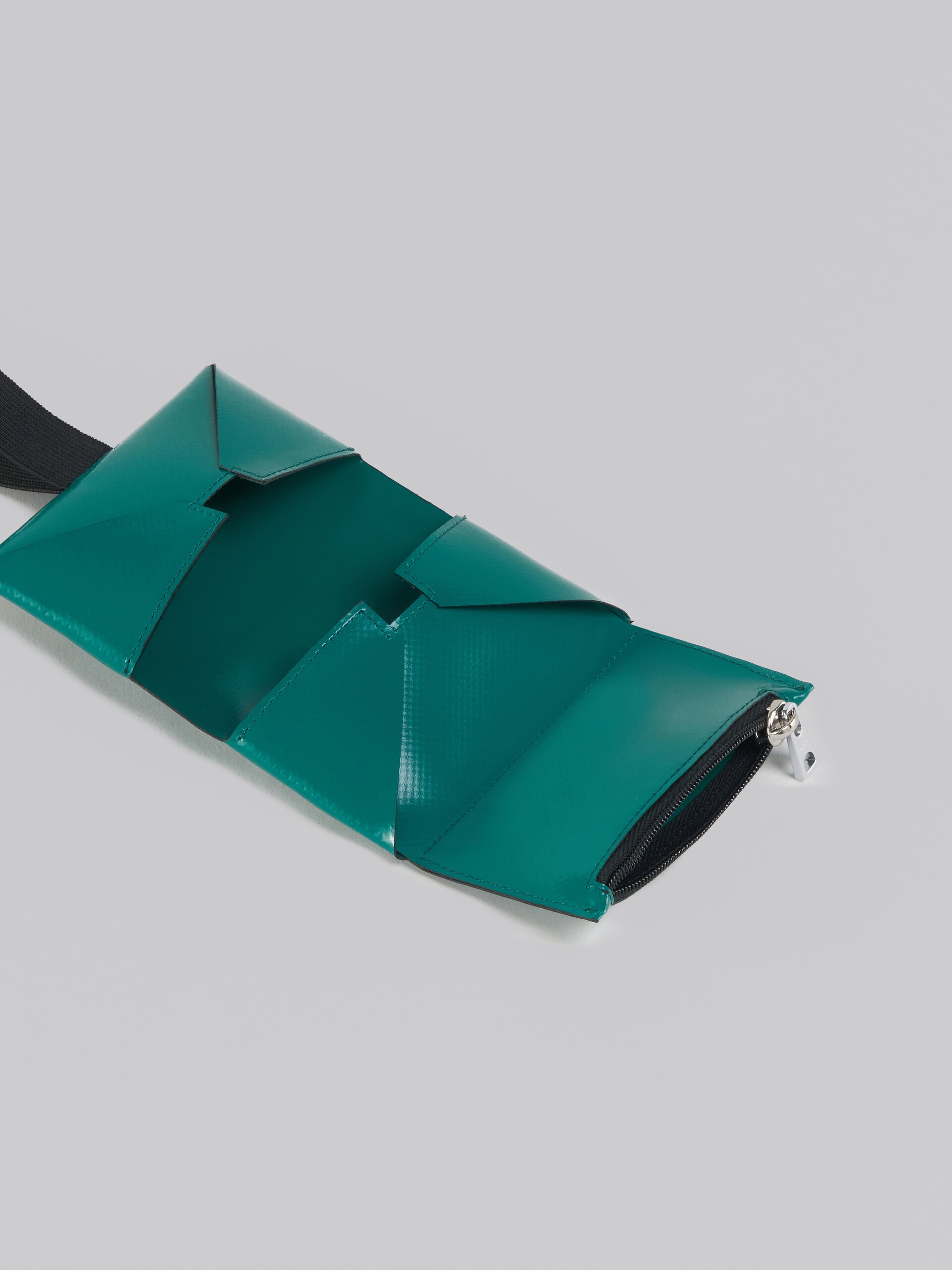 GREEN TRI-FOLD WALLET - 2