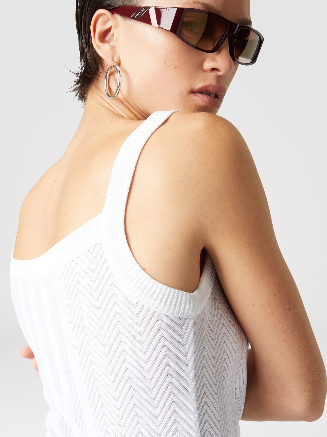 Tone-on-tone zigzag cotton and viscose tank tops - 5