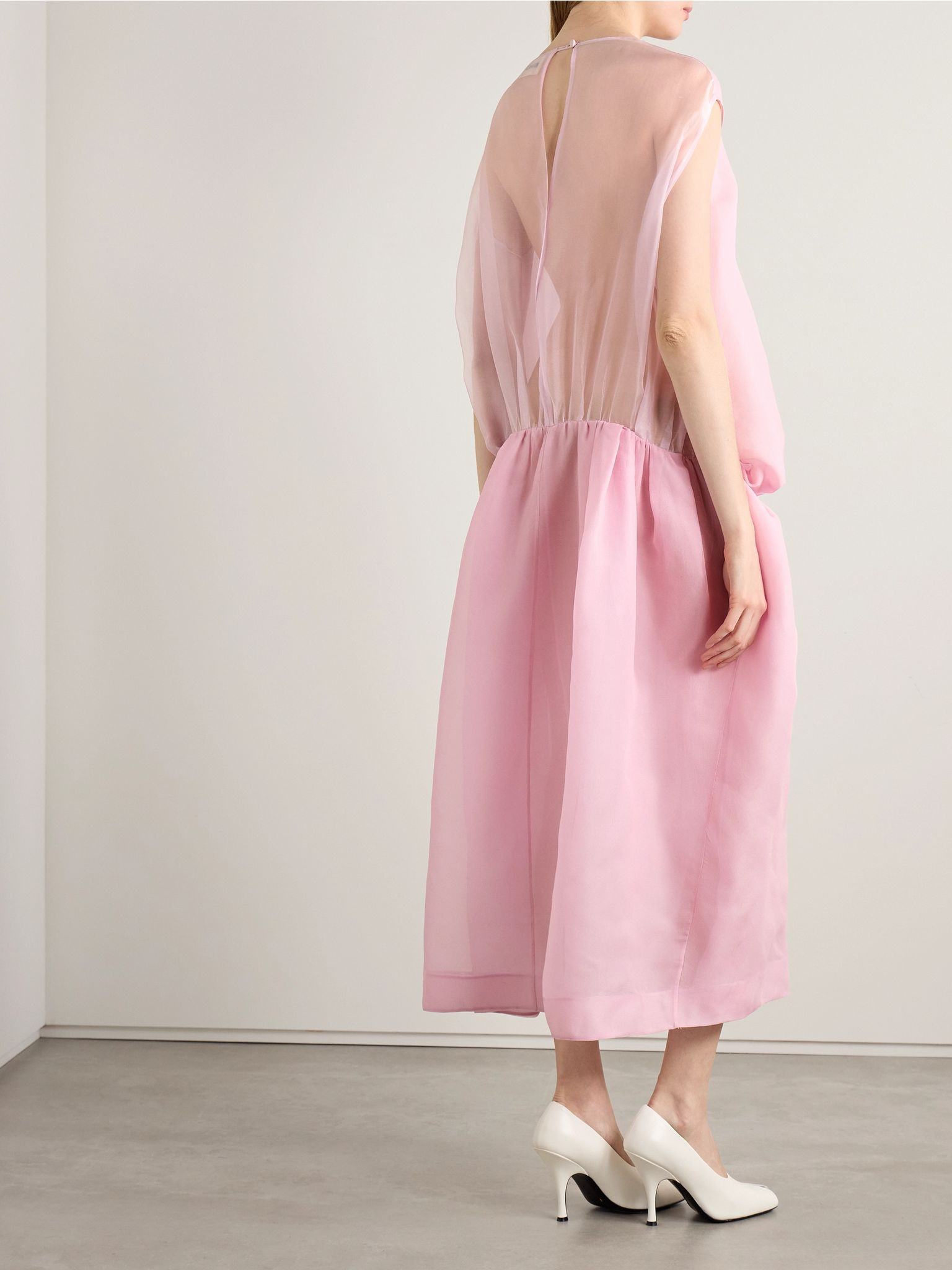 Noah gathered silk-organza midi dress Pink - 3