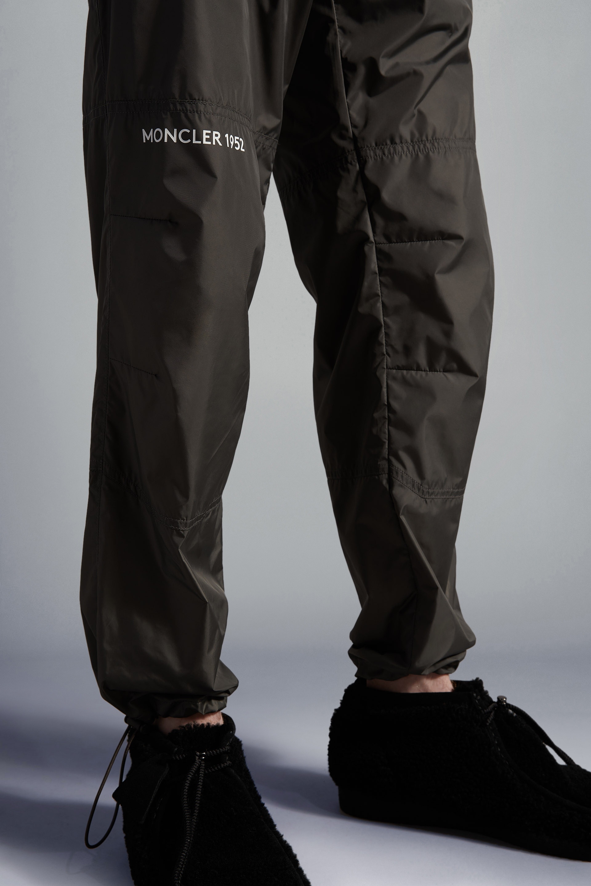 Water-Repellent Pants - 5