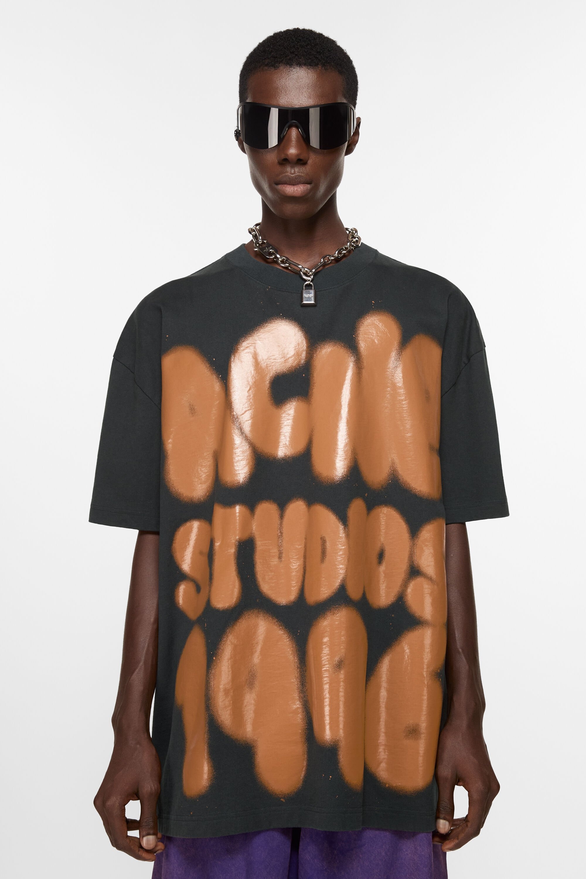 T-shirt logo - Relaxed unisex fit - Black - 2