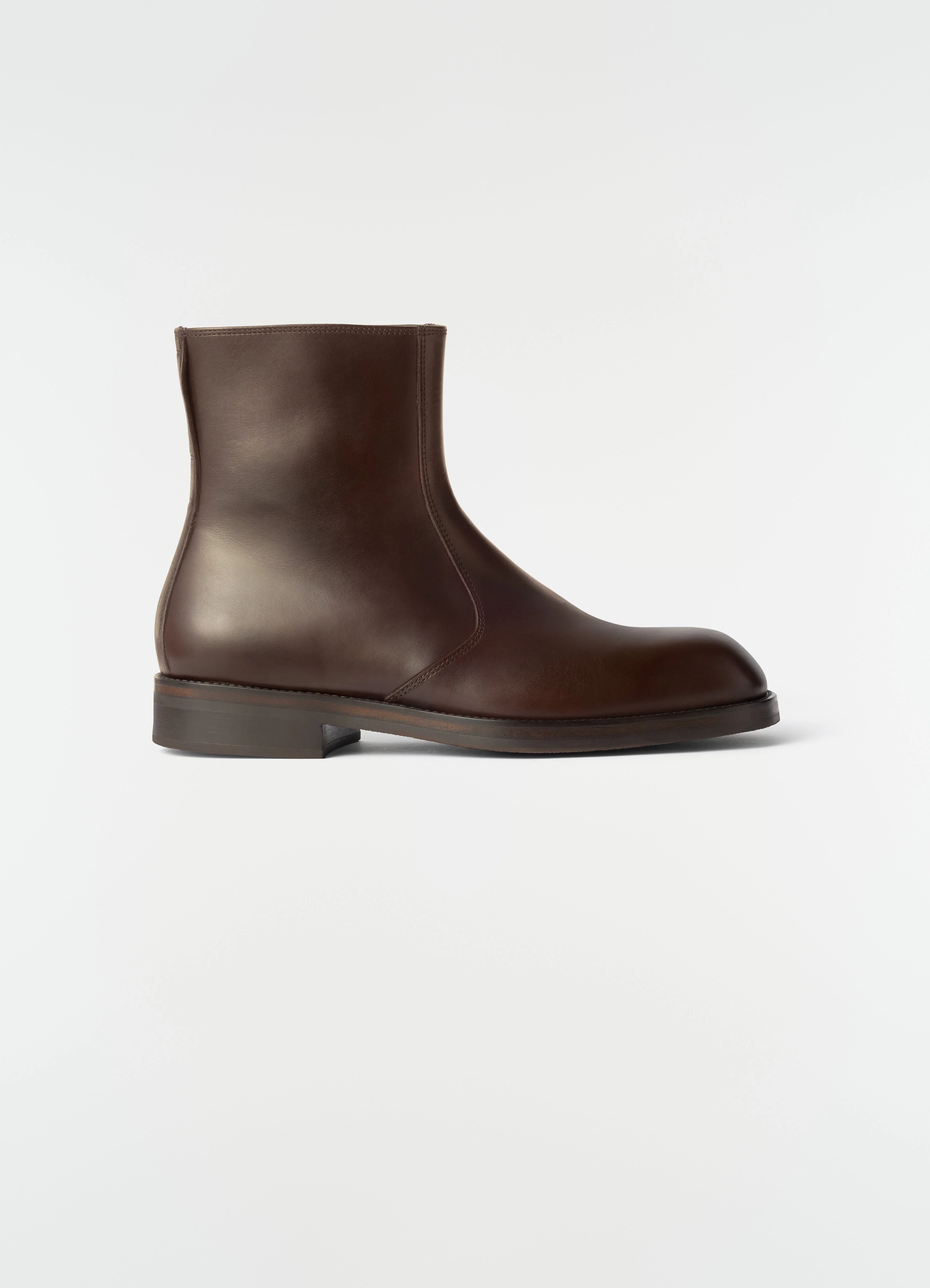 ZIPPED ANKLE BOOTS IN SHINY LEATHER - 1