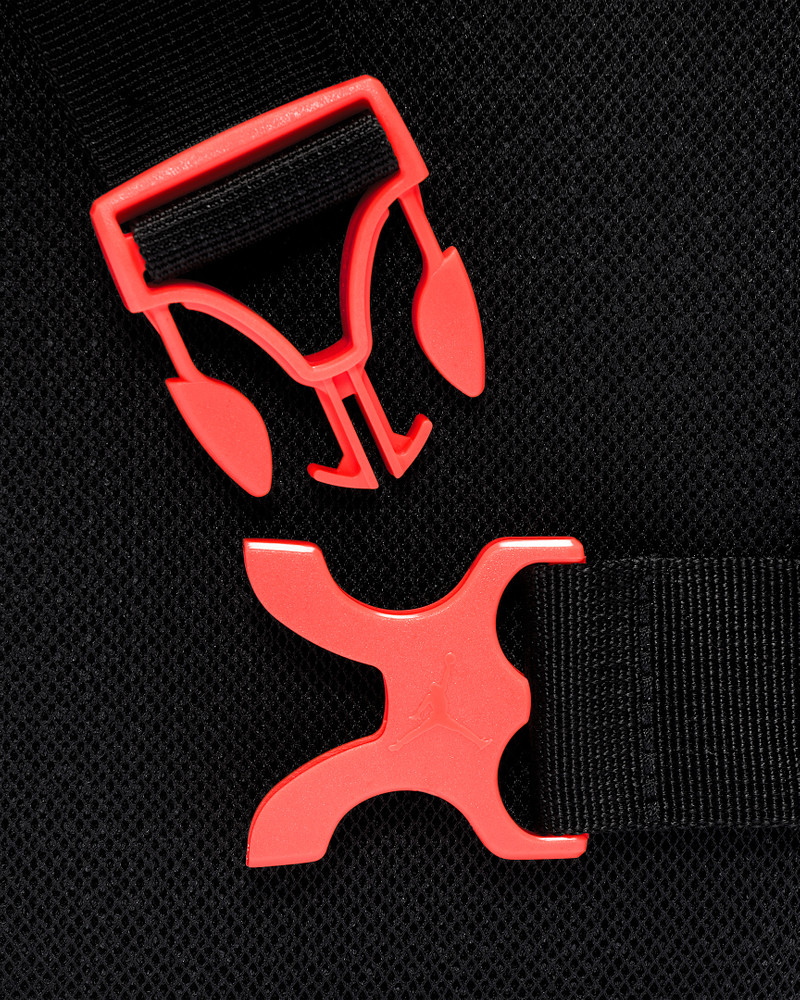 Jordan Franchise Sling Bag (1L) 7