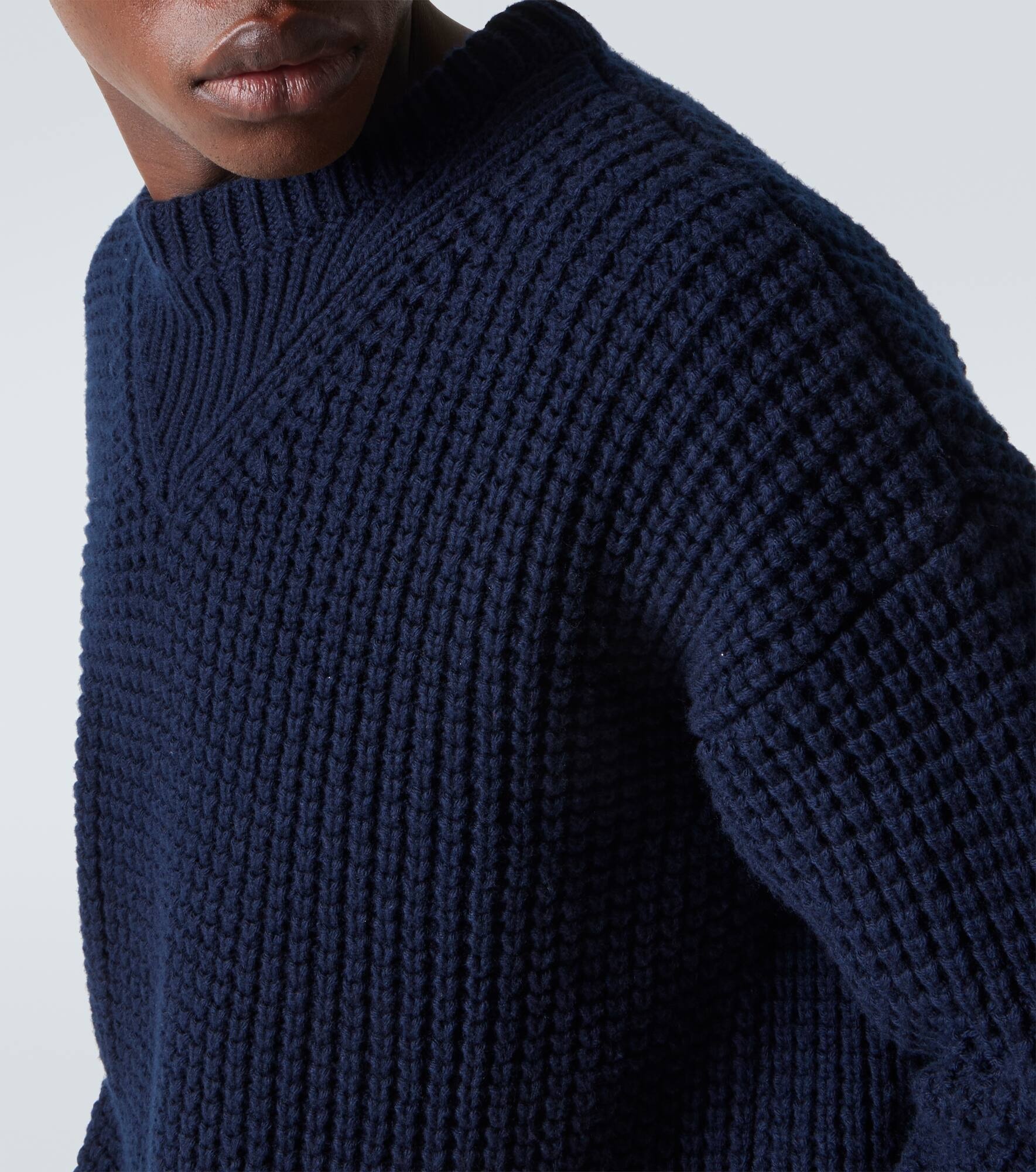 Oversized virgin wool sweater - 5