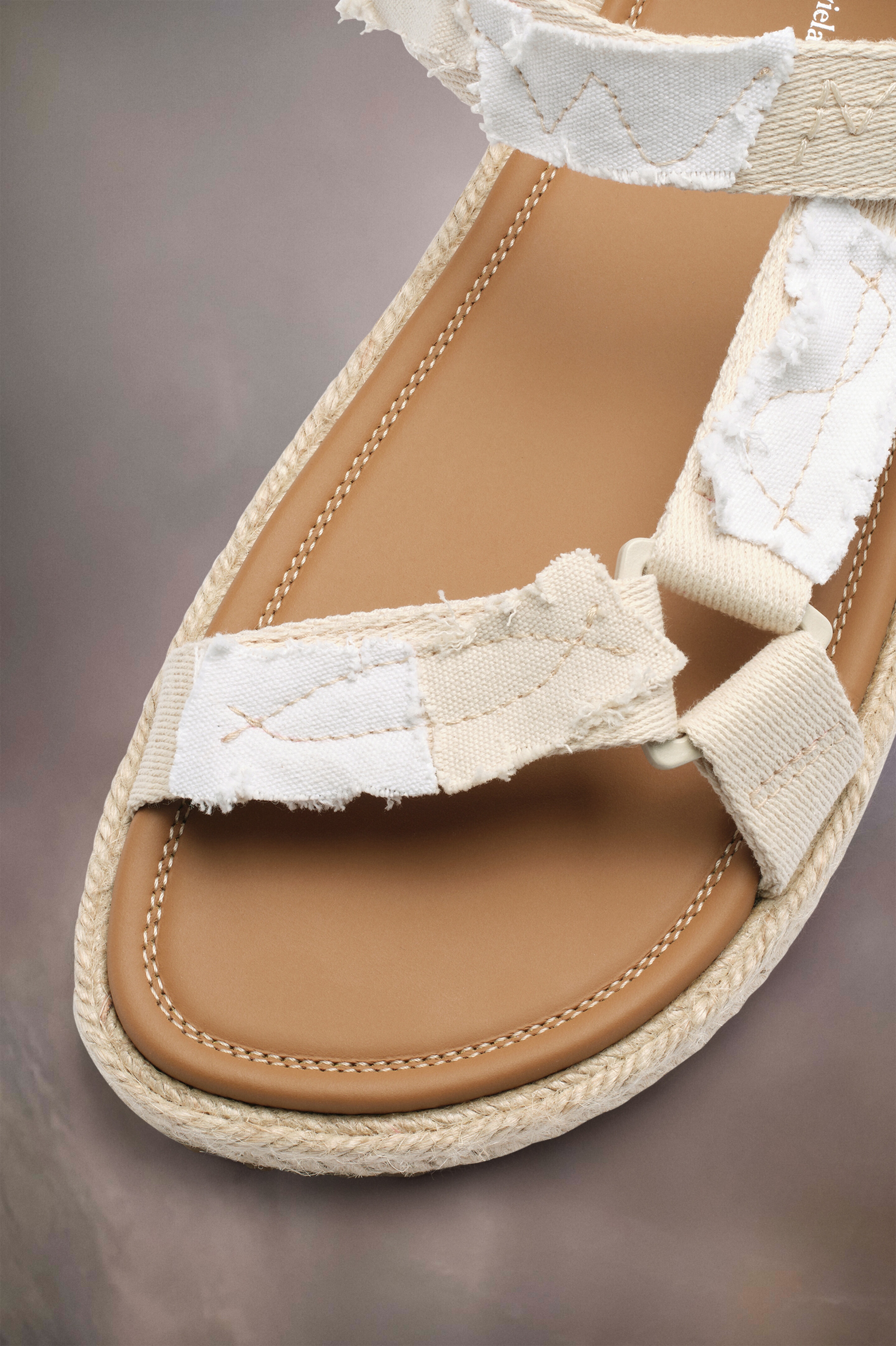 サンダル MAISON MARGIELA White Canvas Trekking Sandals Maison Margiela Off-White Patchwork Hiking Sandals Maison
