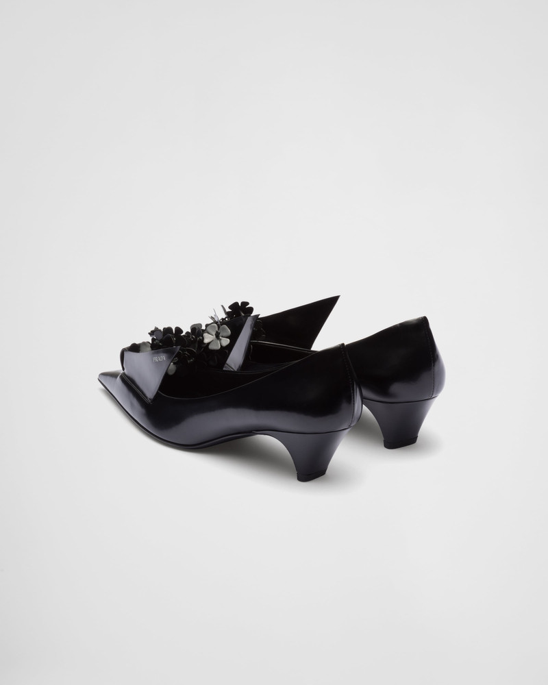 Brushed leather pumps with floral appliqués 5